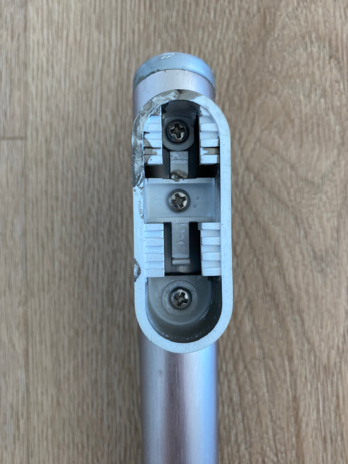 890143752 4055893012 Westinghouse stainless steel silver door handle pedestal mounting bracket set FITS WSE6170SA WSE6200SA WSE6870SA WSE6900SA