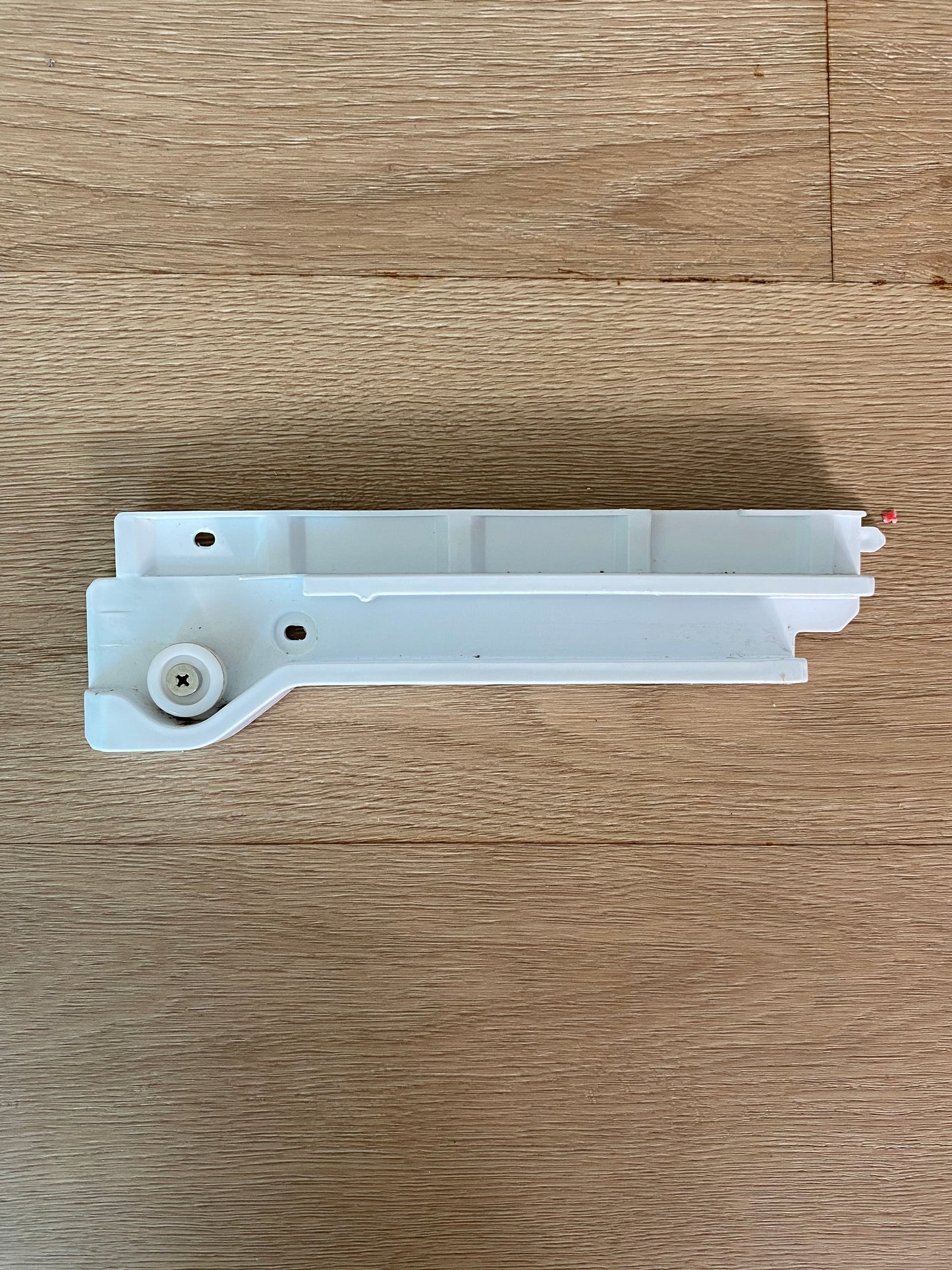 MEA330906 AEC72910802 LG FRIDGE COMPARTMENT LOWER LEFT hand side LHS LH vegetable drawer guide rail lower crisper runner