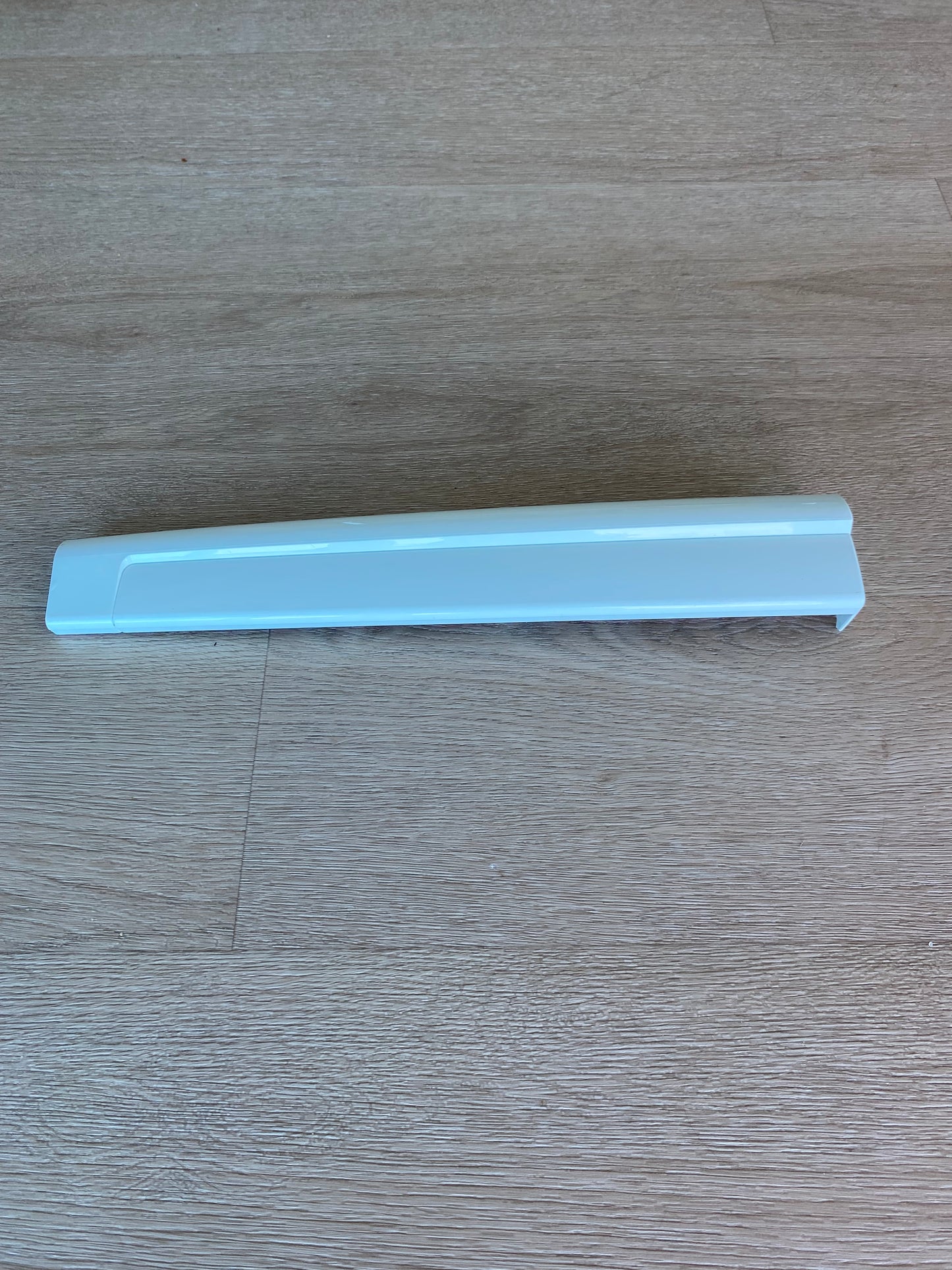 1451573 1451574 Westinghouse fridge white LOWER DOOR HANDLE cover