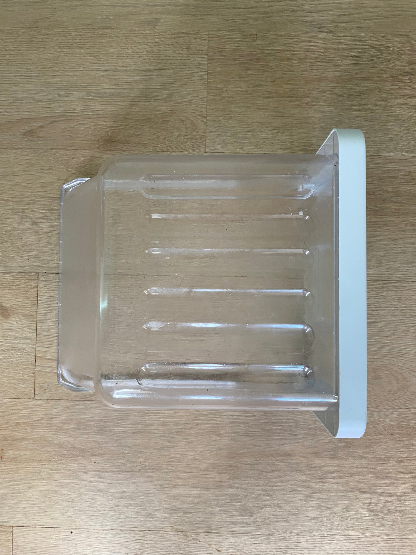 DA97-05046B Samsung fridge lower FREEZER BASKET drawer