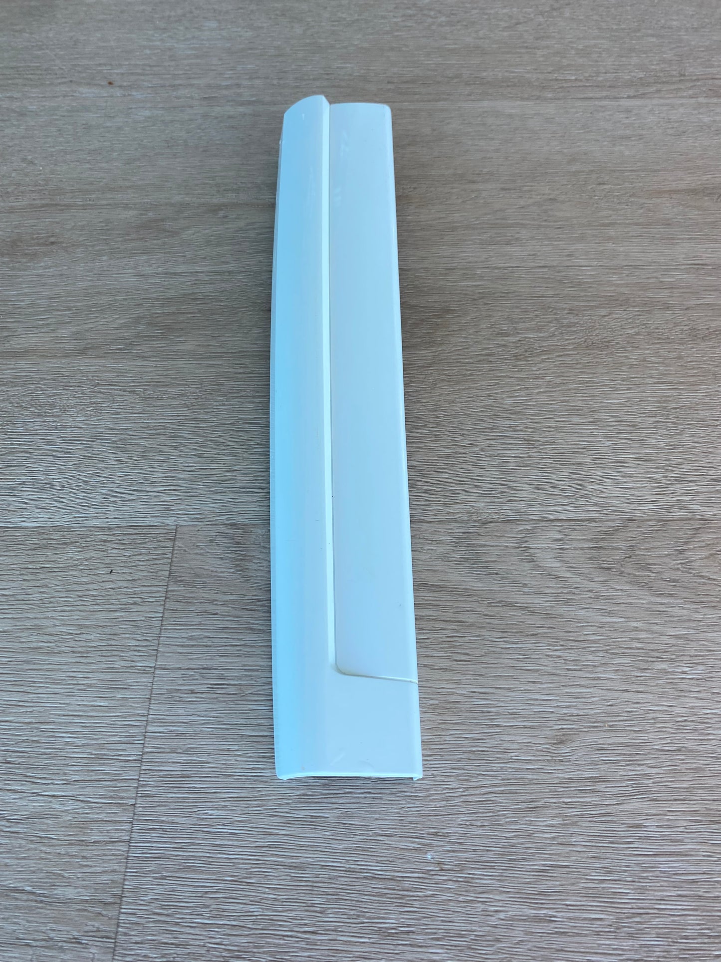 1451573 1451574 Westinghouse fridge white LOWER DOOR HANDLE cover
