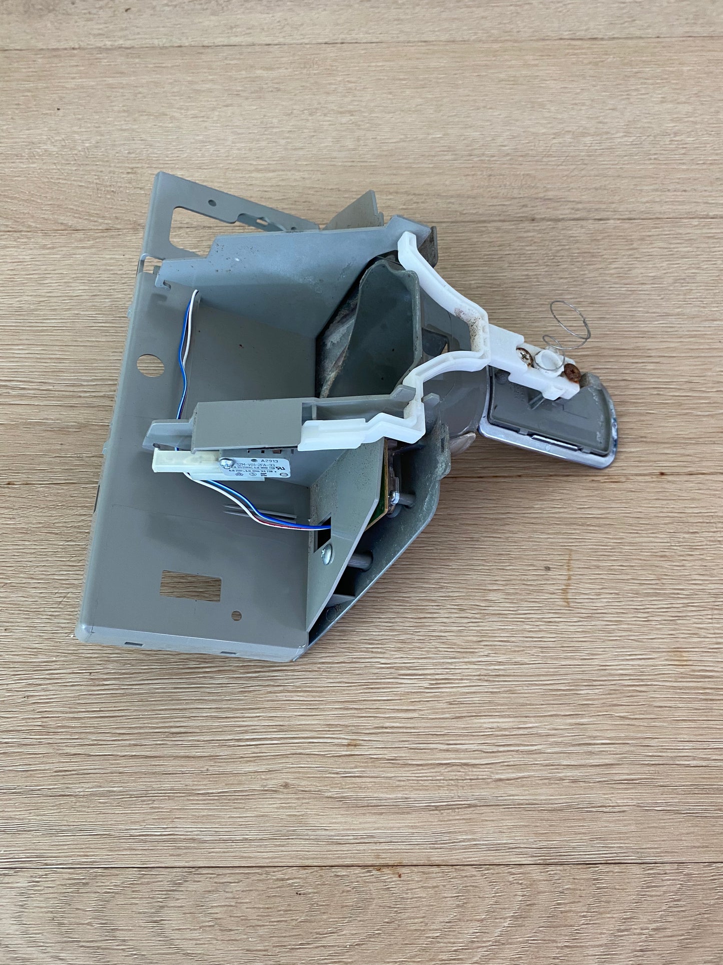 MDQ618553 MBG618731 MFC618421 LG fridge freezer water dispenser assembly FITS GC-L197DNL