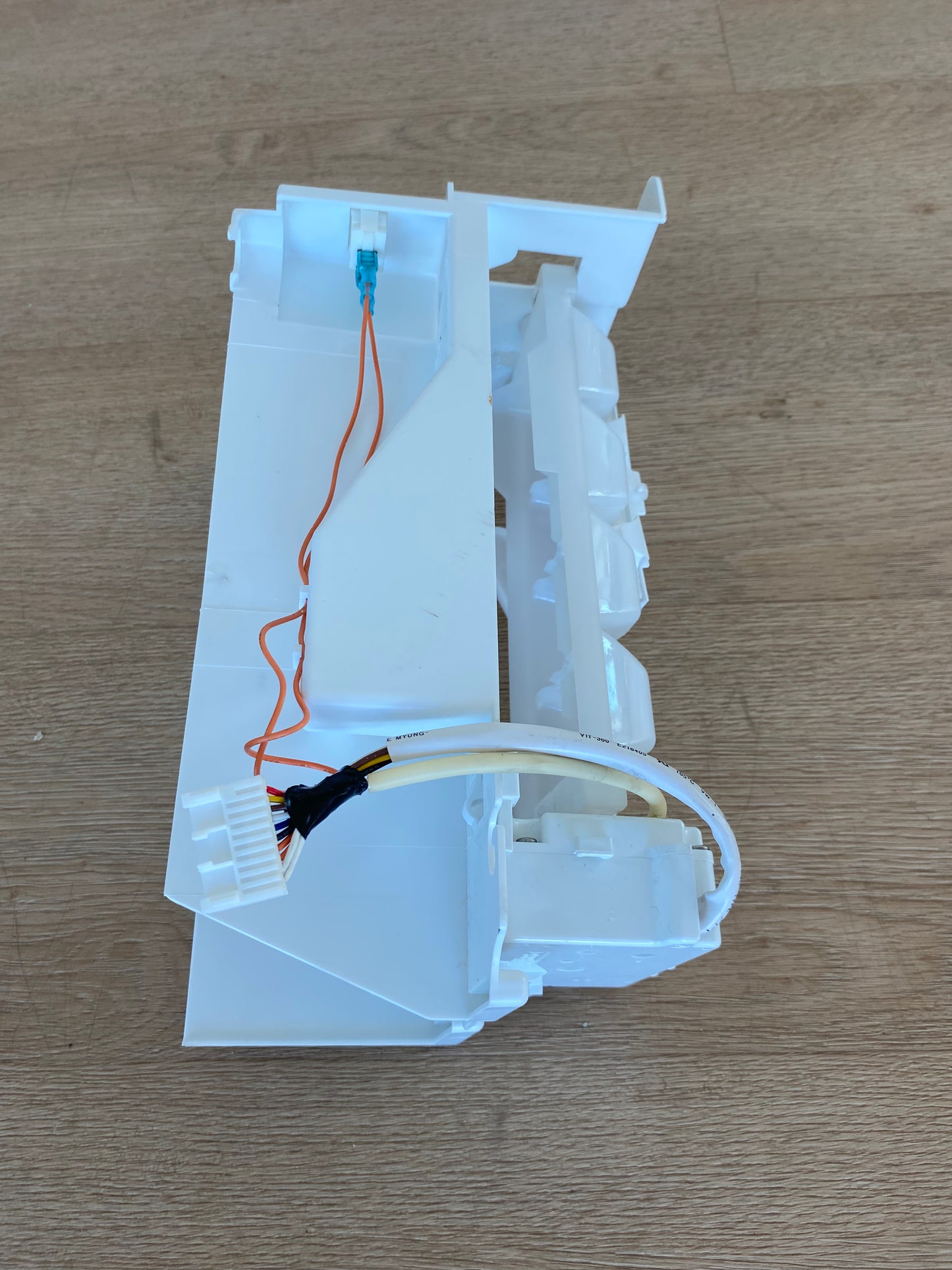 5989JQ1001D 5989JQ1001H LG fridge freezer ice maker motor kit assembly