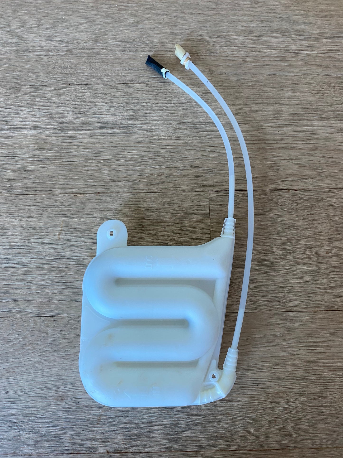 DA97-02650D DA97-02650E Samsung fridge water tank case reservoir assembly