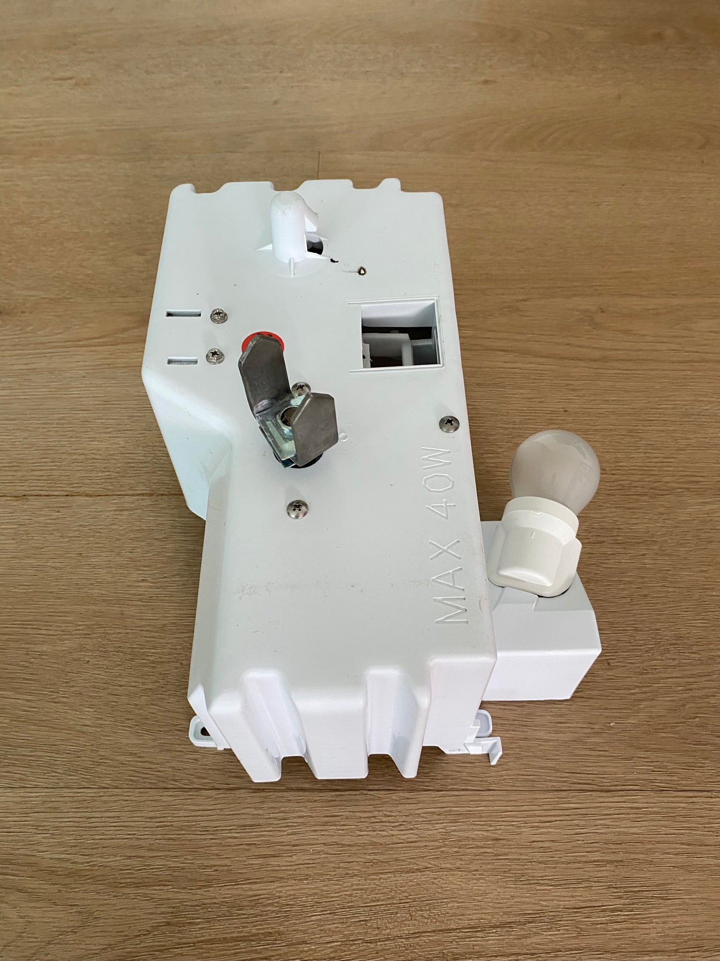 DA97-05068E Samsung Fridge Freezer ice maker bucket auger motor case assembly - LIGHT BULB