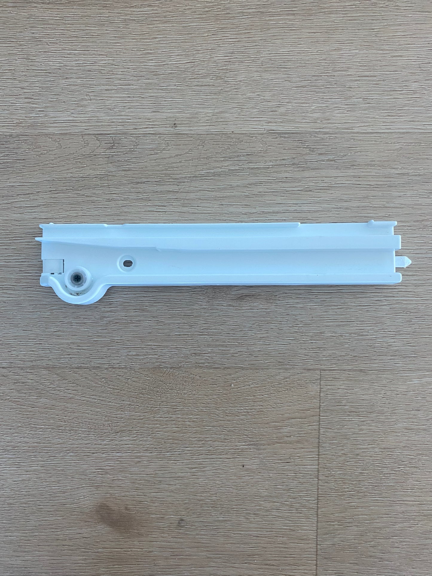 MEA330914 NT.06.09 L LG FREEZER COMPARTMENT LOWER LEFT hand side LHS LH bottom drawer basket runner guide rail