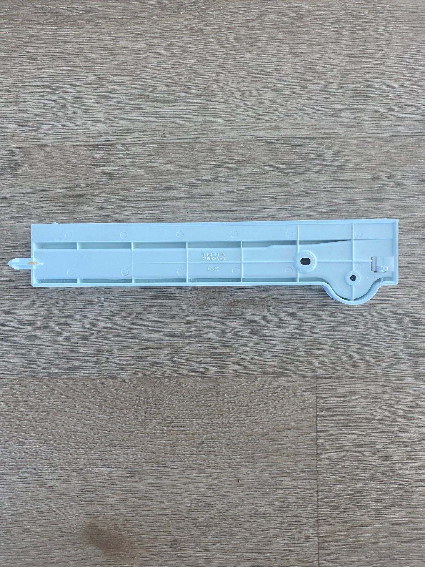 MEA330914 NT.06.09 L LG FREEZER COMPARTMENT LOWER LEFT hand side LHS LH bottom drawer basket runner guide rail