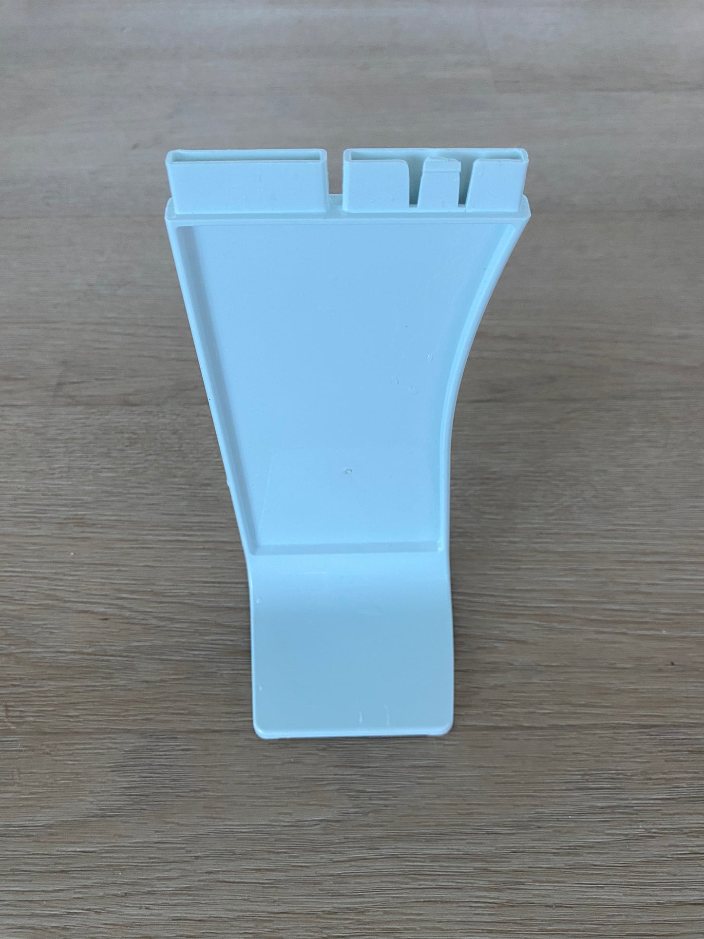 1451538 Electrolux Westinghouse fridge centre support leg