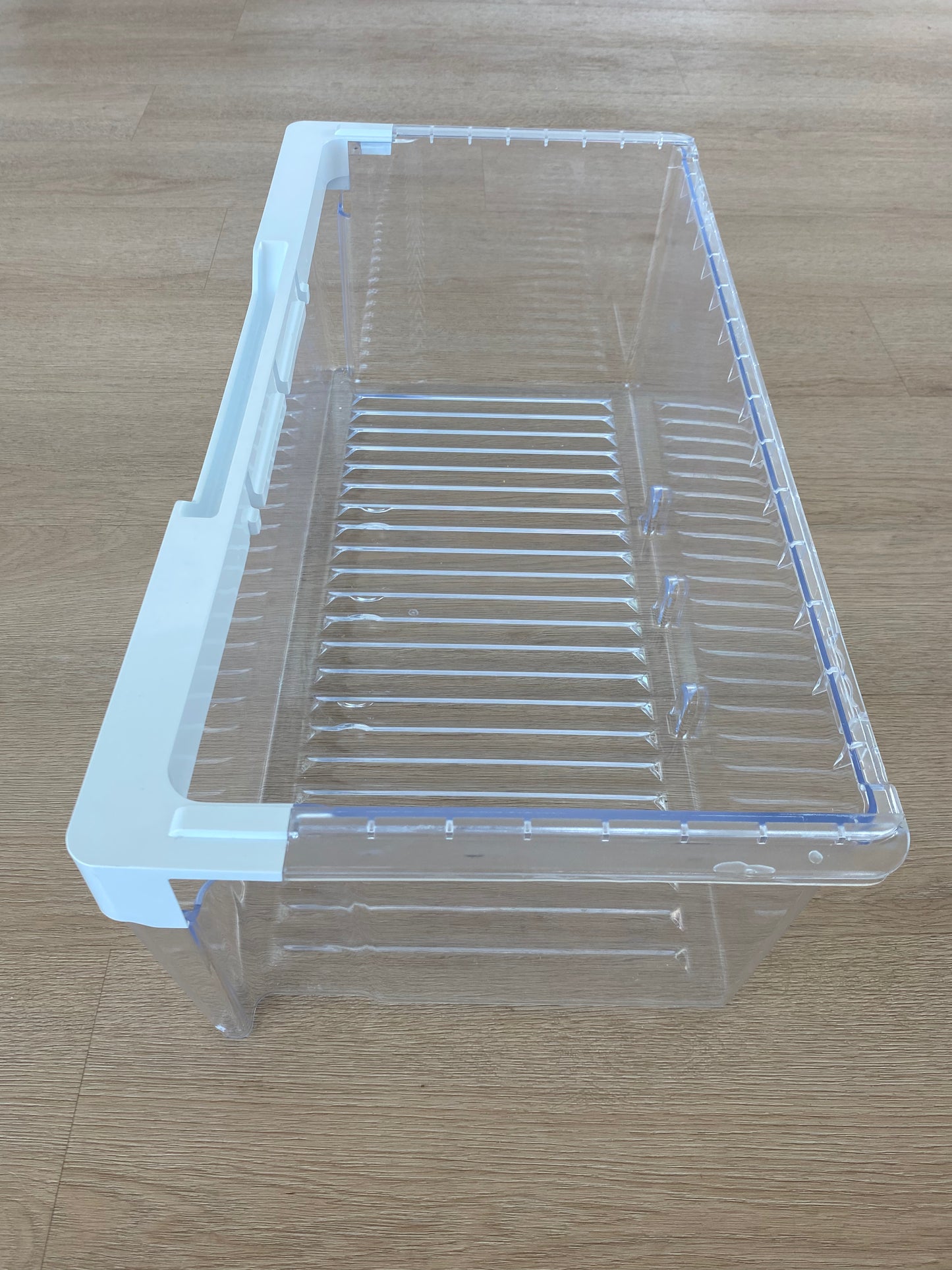 836661 Fisher & Paykel fridge freezer large bin storage container crisper assembly assy