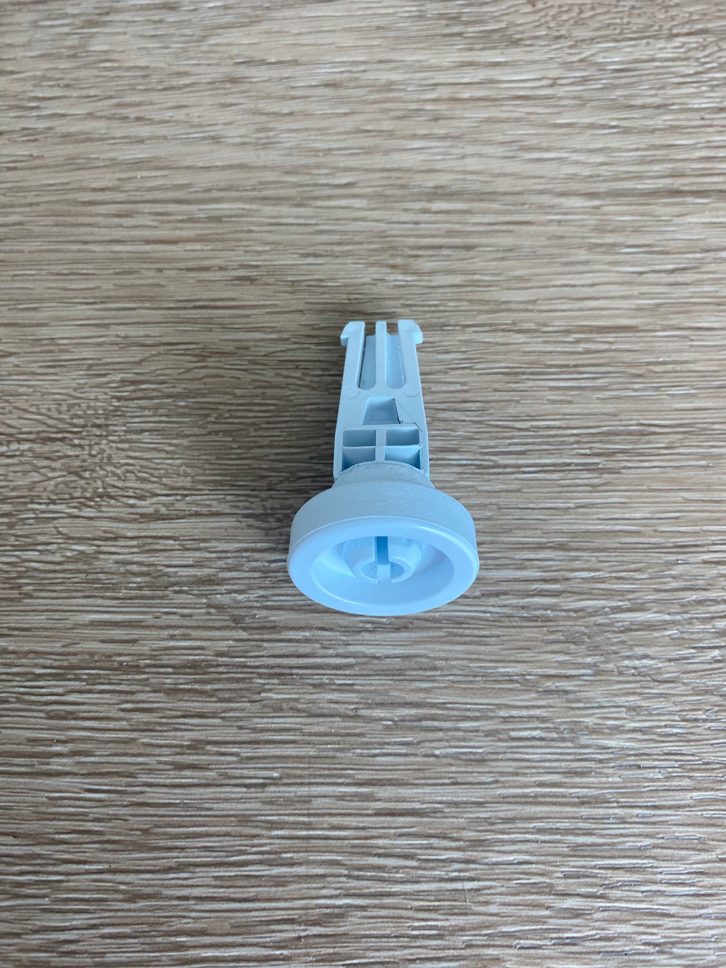 836517 Fisher & Paykel fridge freezer wheel chassis assembly assy