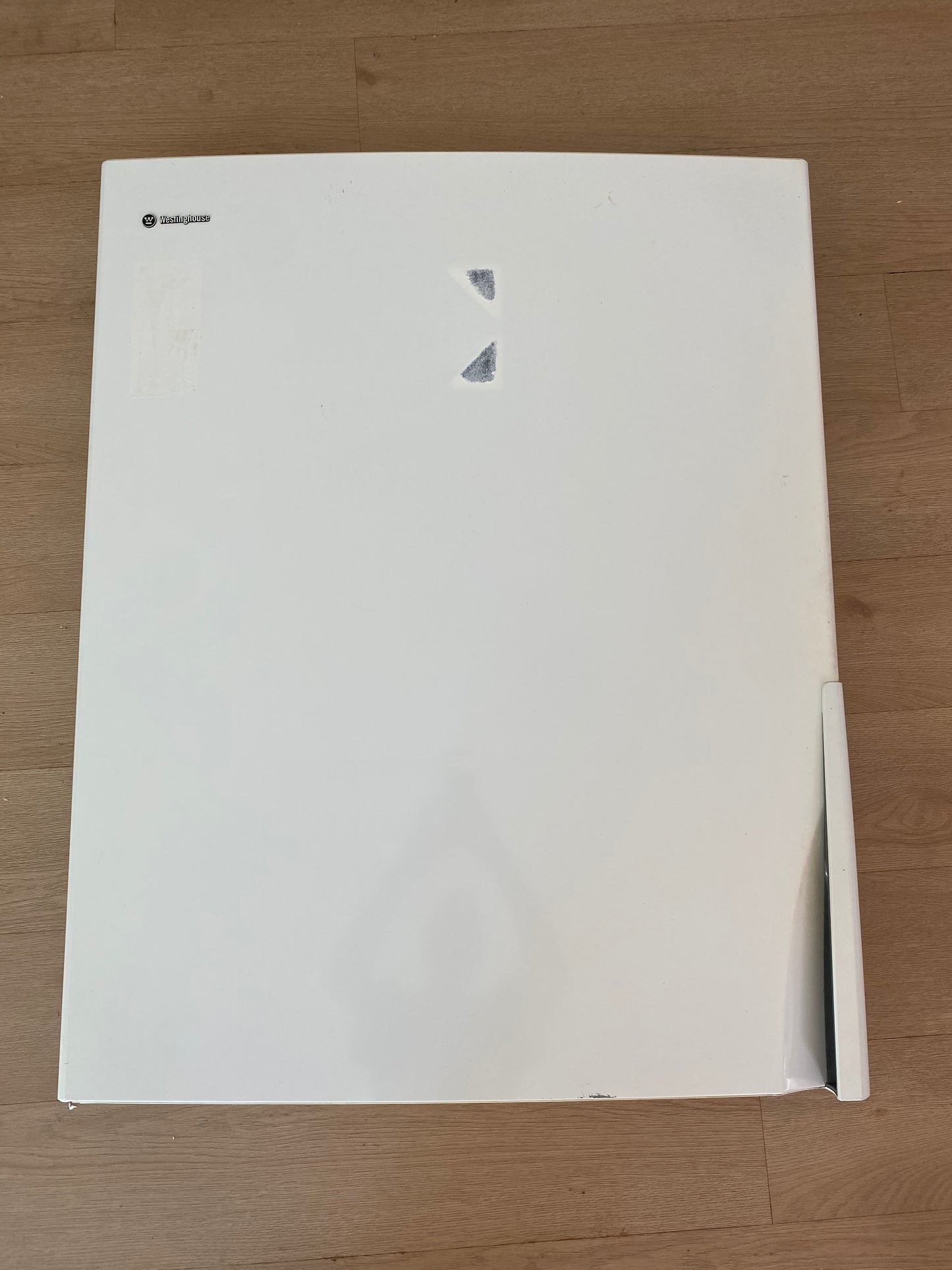 1451936 1451574 Westinghouse white fridge door FIP F.C. left hand side LH LHS hinge FITS WBM5100W