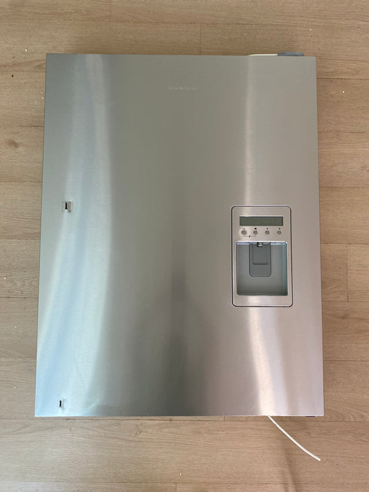 836867P Fisher & Paykel fridge door RHS RH right hand side hinge 790mm x 1030mm FITS E522B