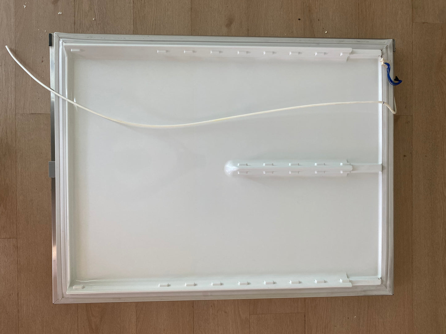 836867P Fisher & Paykel fridge door RHS RH right hand side hinge 790mm x 1030mm FITS E522B