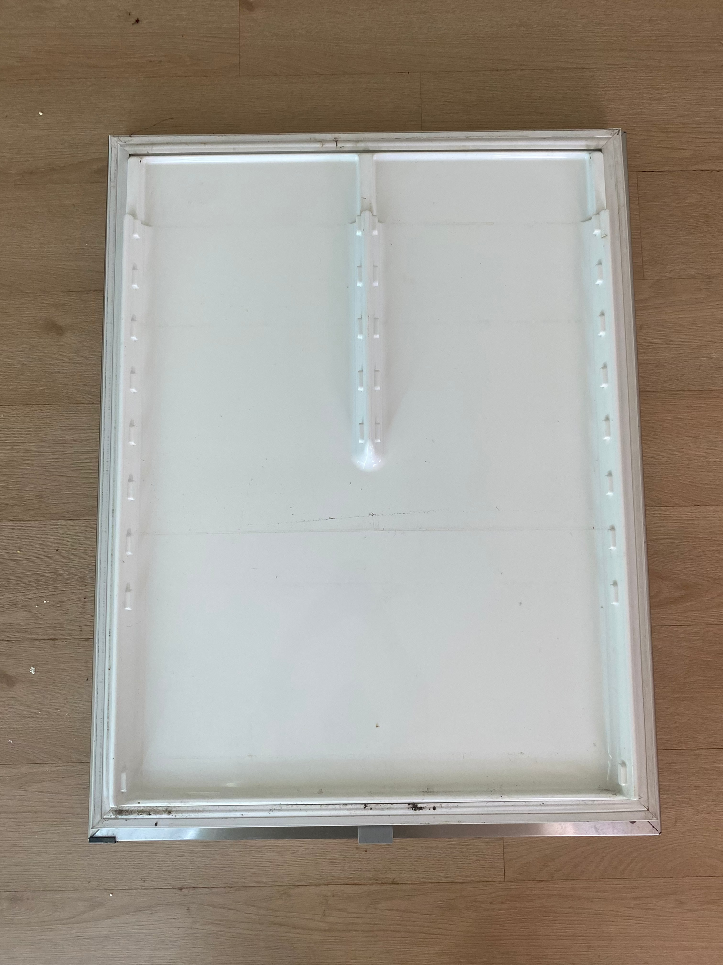 374025P Fisher & Paykel fridge door RHS RH right hand side hinge 790mm x 1027mm FITS E522B