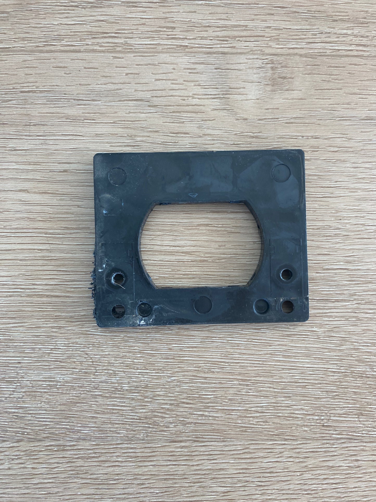 1441916 Electrolux Kelvinator Simpson Westinghouse fridge freezer strike side roller spacer