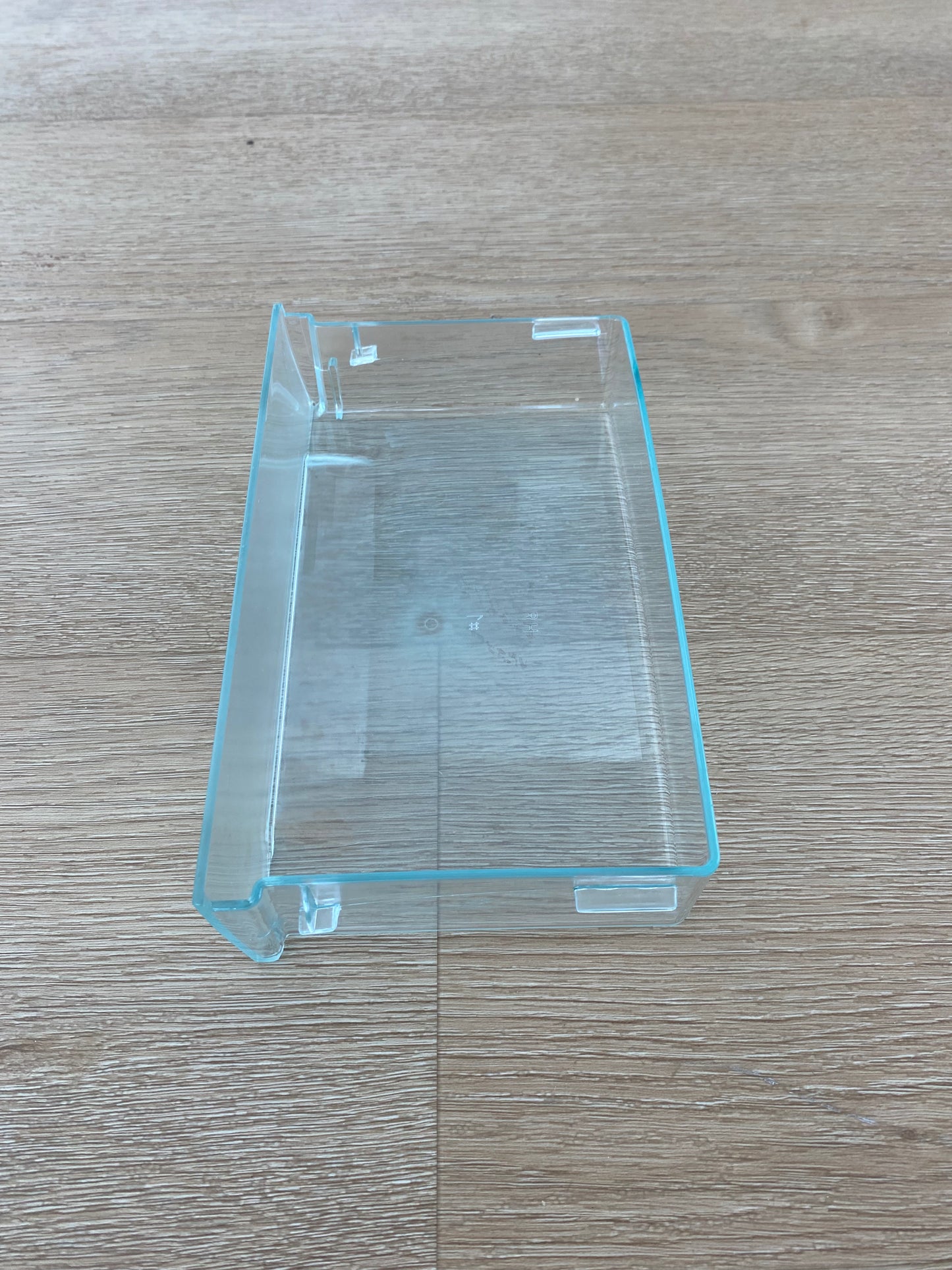 1447608 Electrolux Kelvinator Simpson Westinghouse RHS RH fridge utility drawer bin right hand side