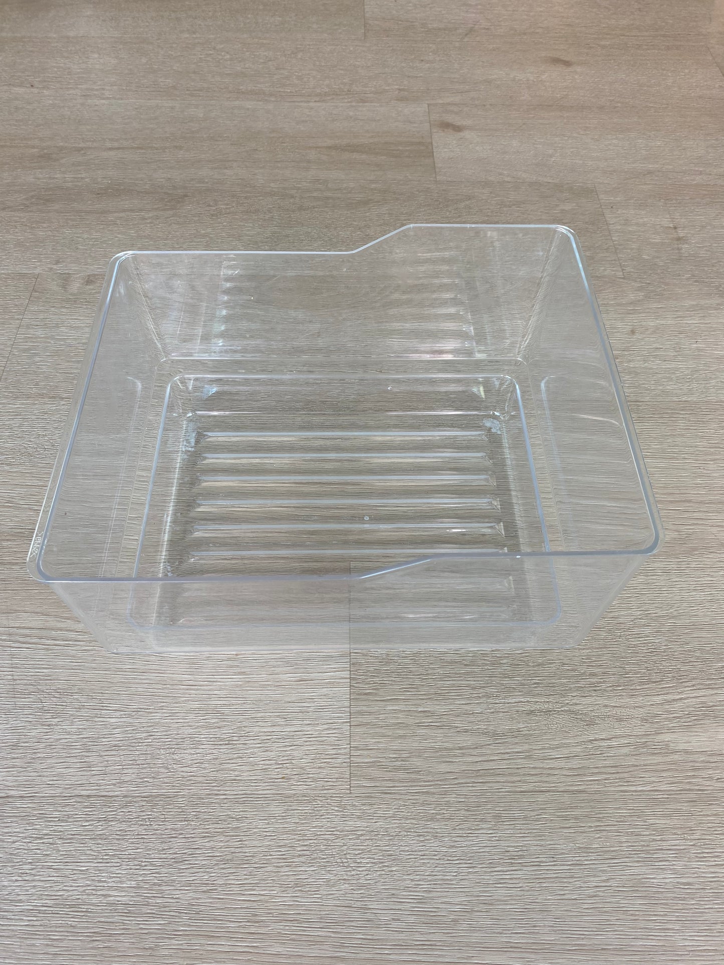 836523 Fisher & Paykel fridge freezer medium storage container bin crisper FITS 680mm CABINETS