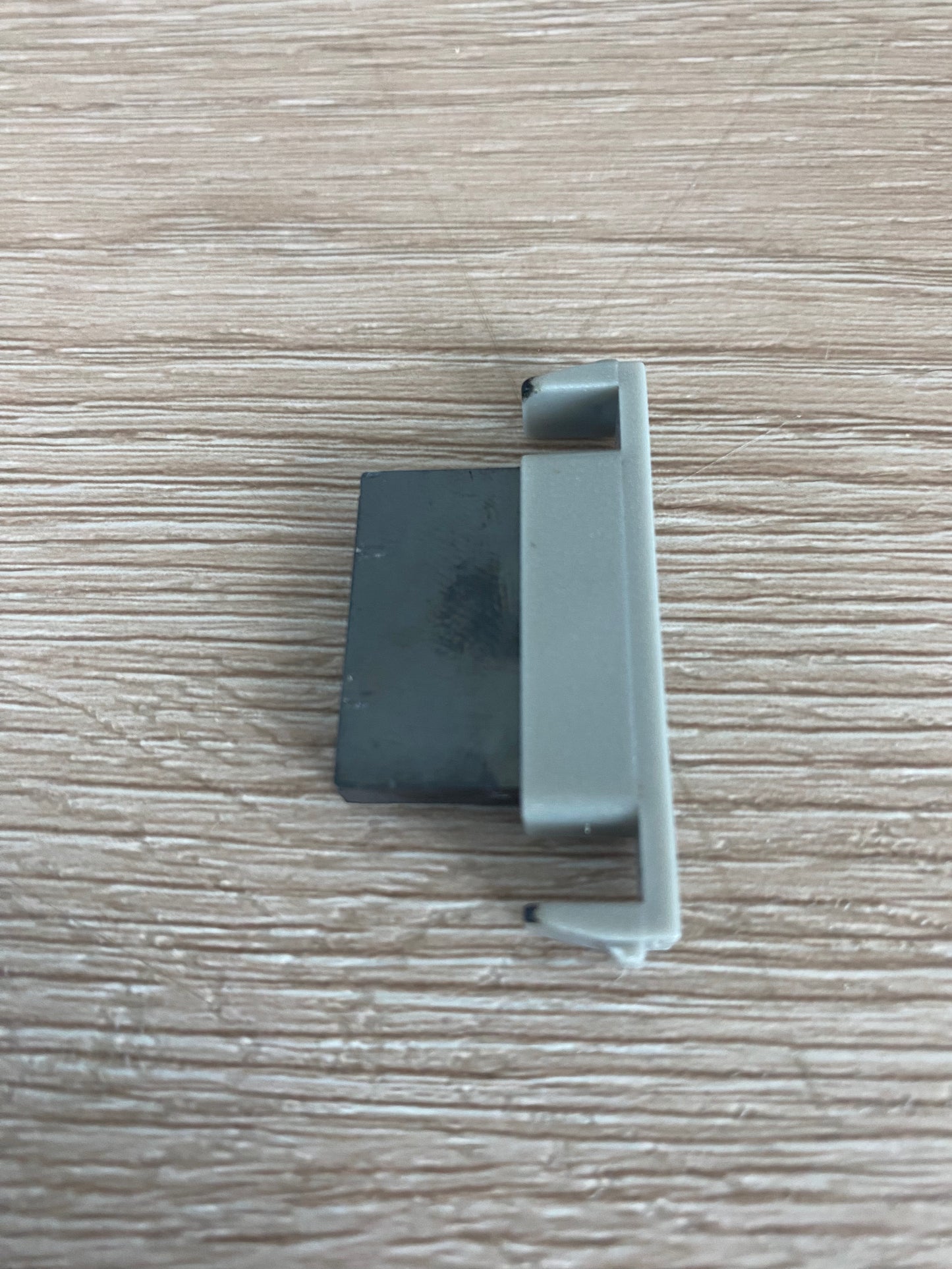 883315 813928 Fisher & Paykel fridge freezer door magnet flat cover switch ST4