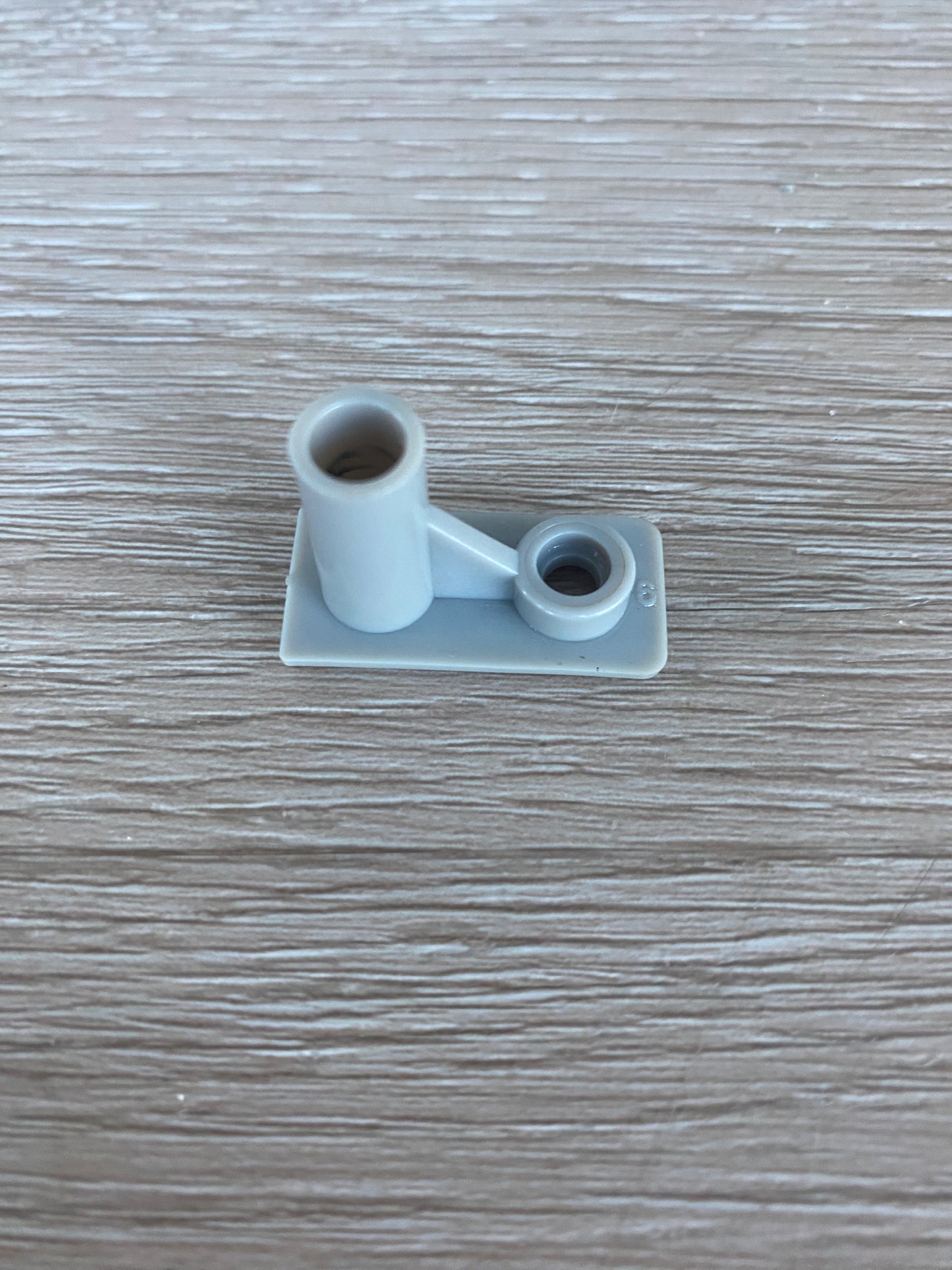 813931 Fisher & Paykel fridge freezer door TOP FLAT HINGE BEARING