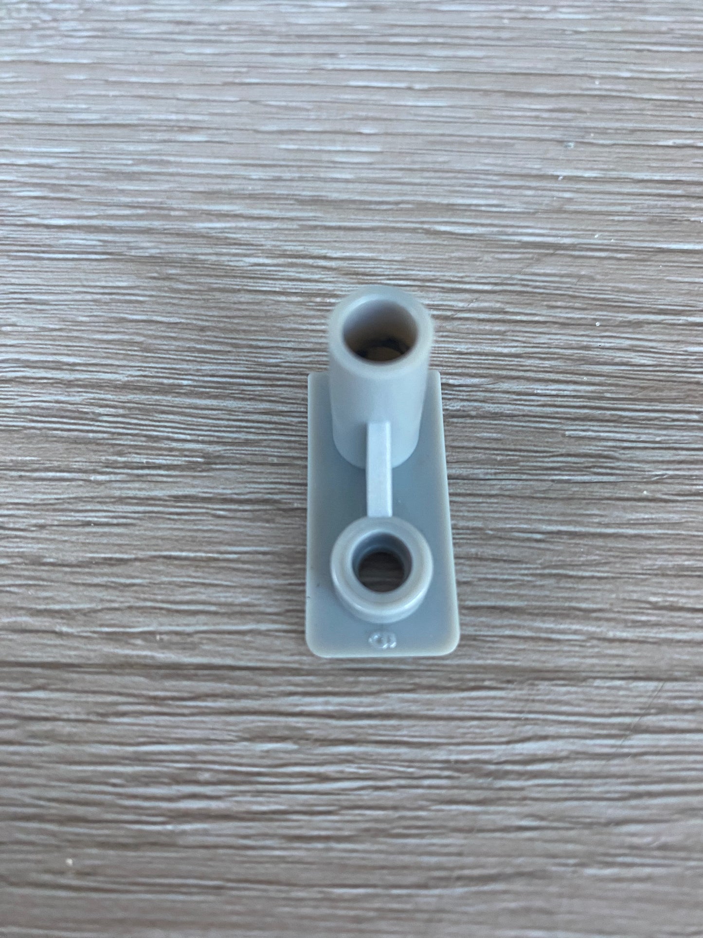 813931 Fisher & Paykel fridge freezer door TOP FLAT HINGE BEARING