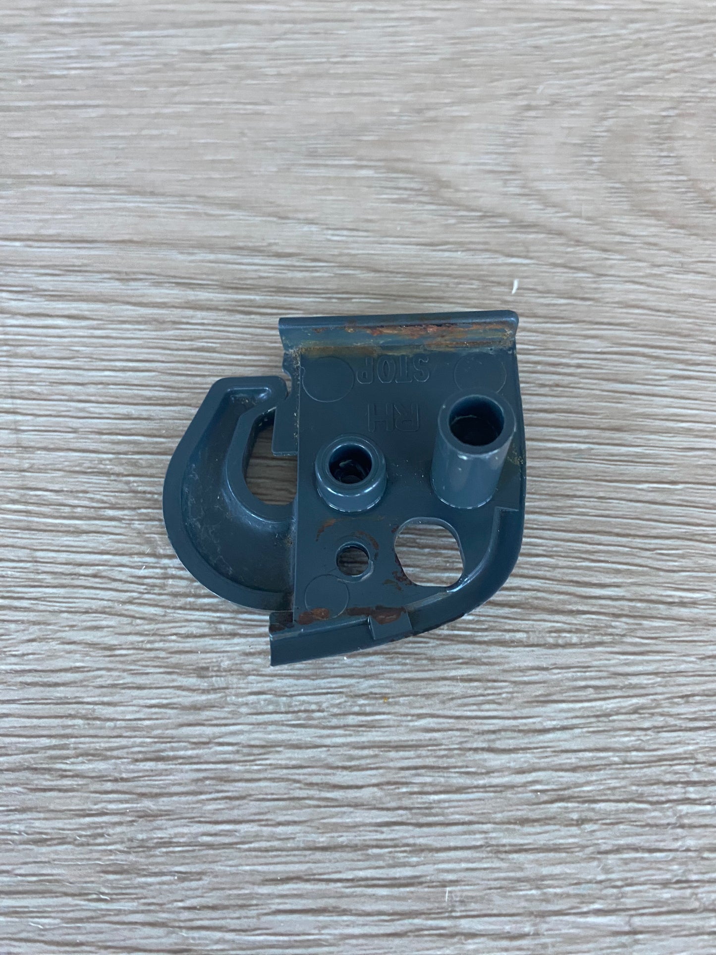 814621 Fisher & Paykel fridge freezer CLOSING HOOK DOOR STOP RHS RH right hand side