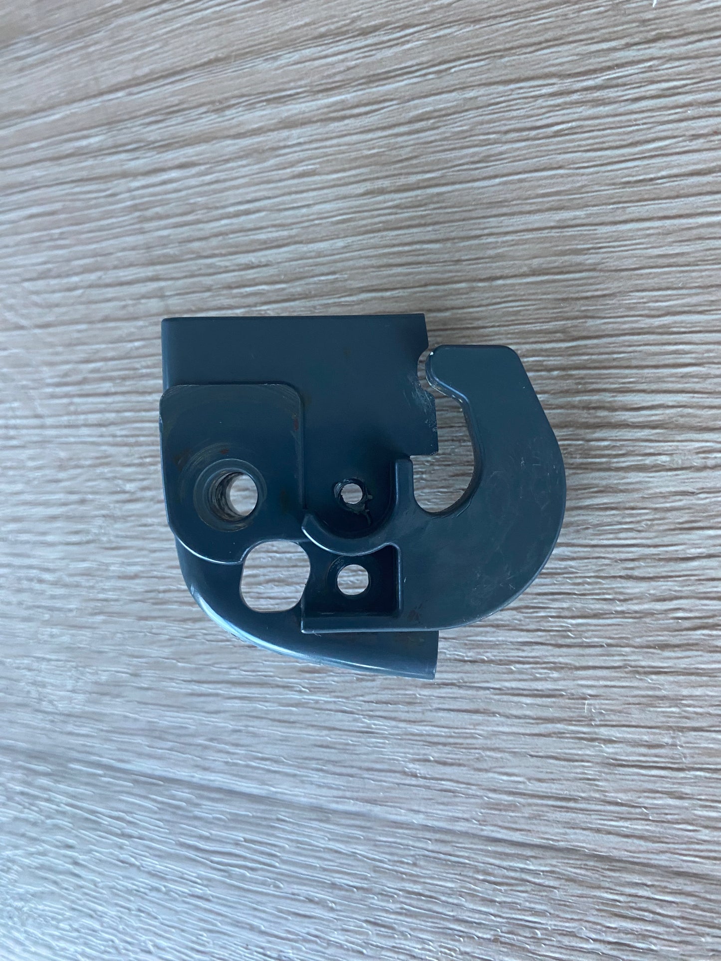 814621 Fisher & Paykel fridge freezer CLOSING HOOK DOOR STOP RHS RH right hand side
