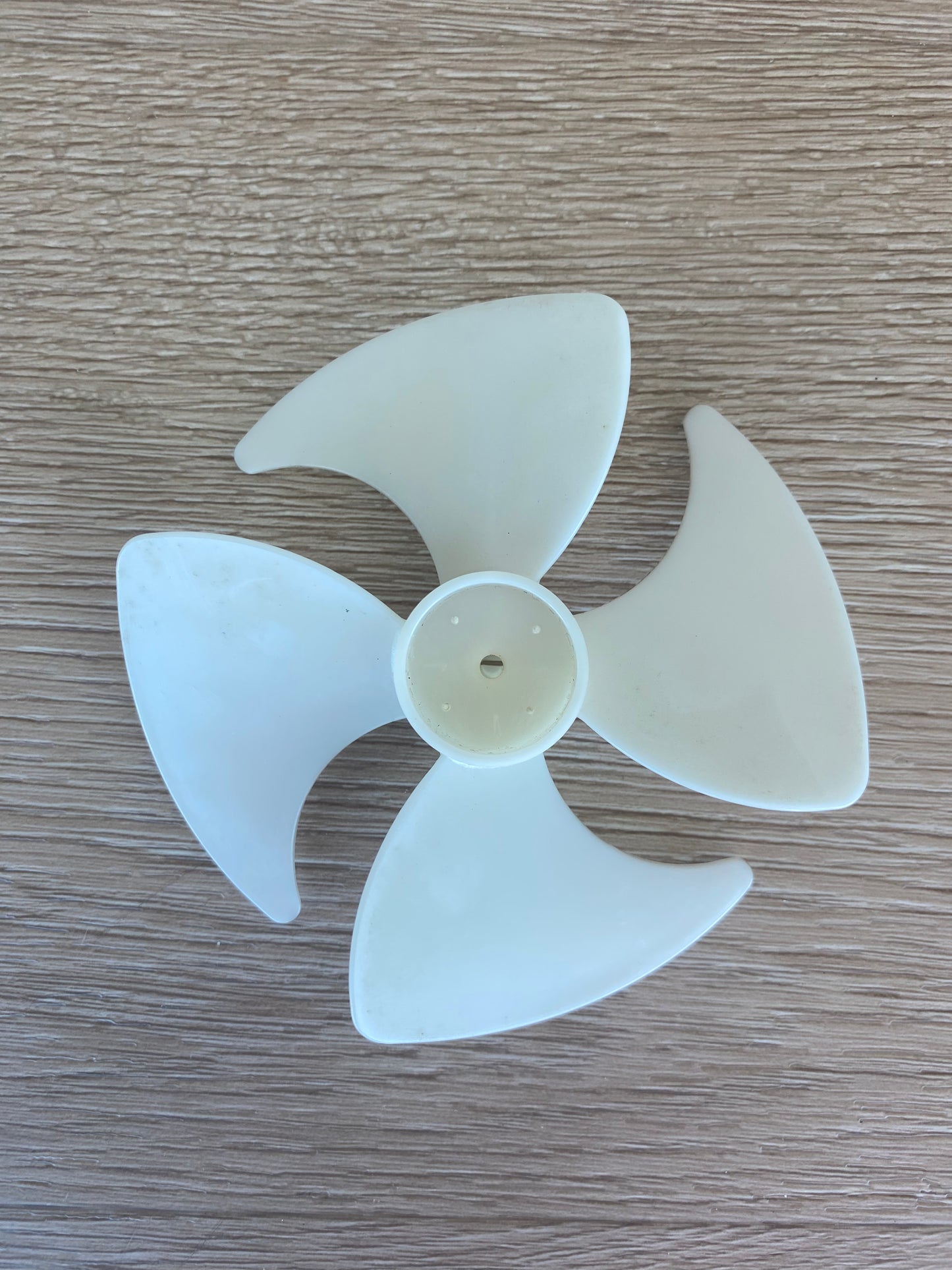 1446167 Westinghouse fridge freezer white evaporator fan blade assembly assy