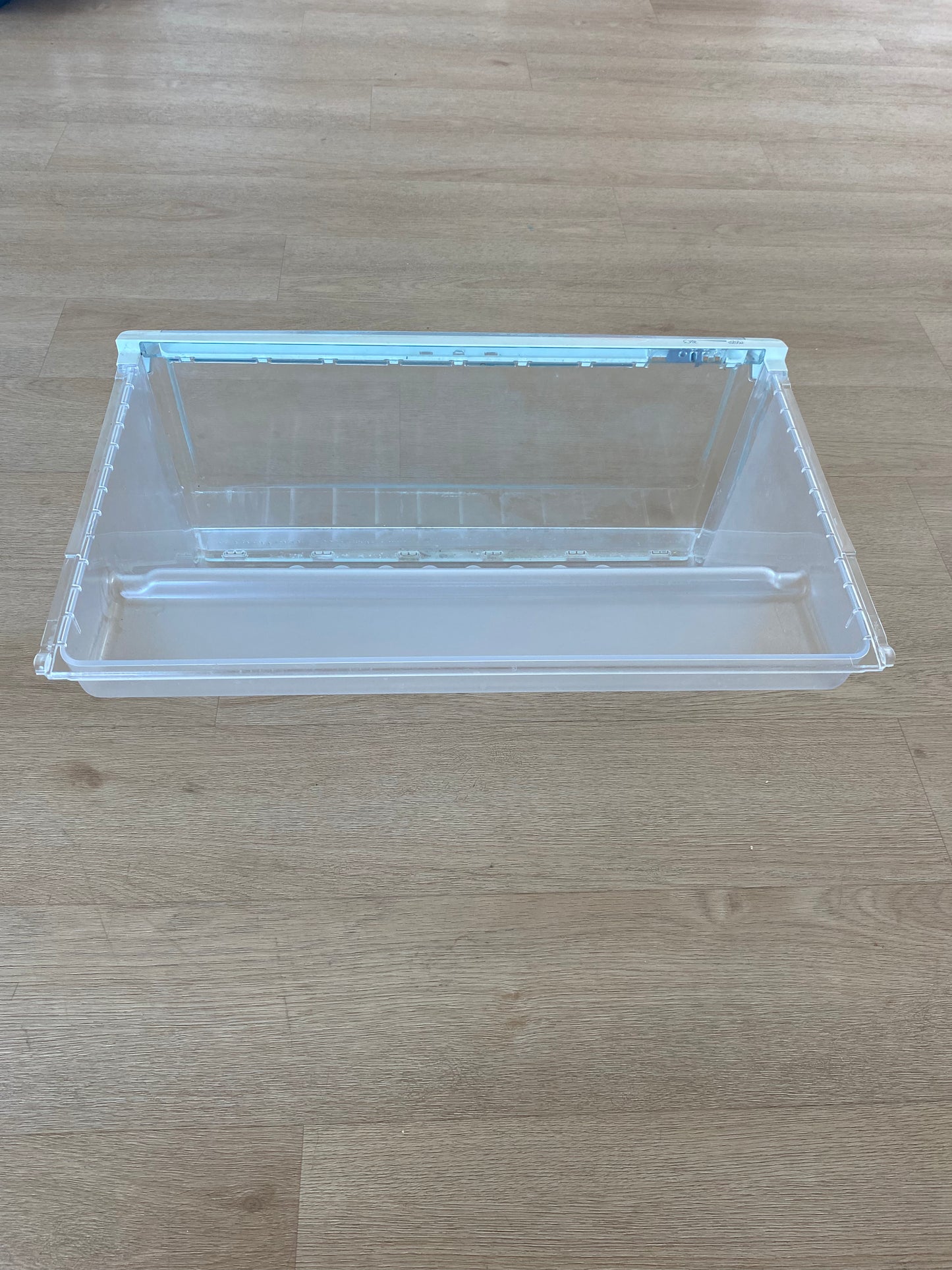 1451414 1451513 4055922225 Westinghouse top mount fridge crisper bin rear + facia assembly assy TOP MOUNT FRIDGE ONLY