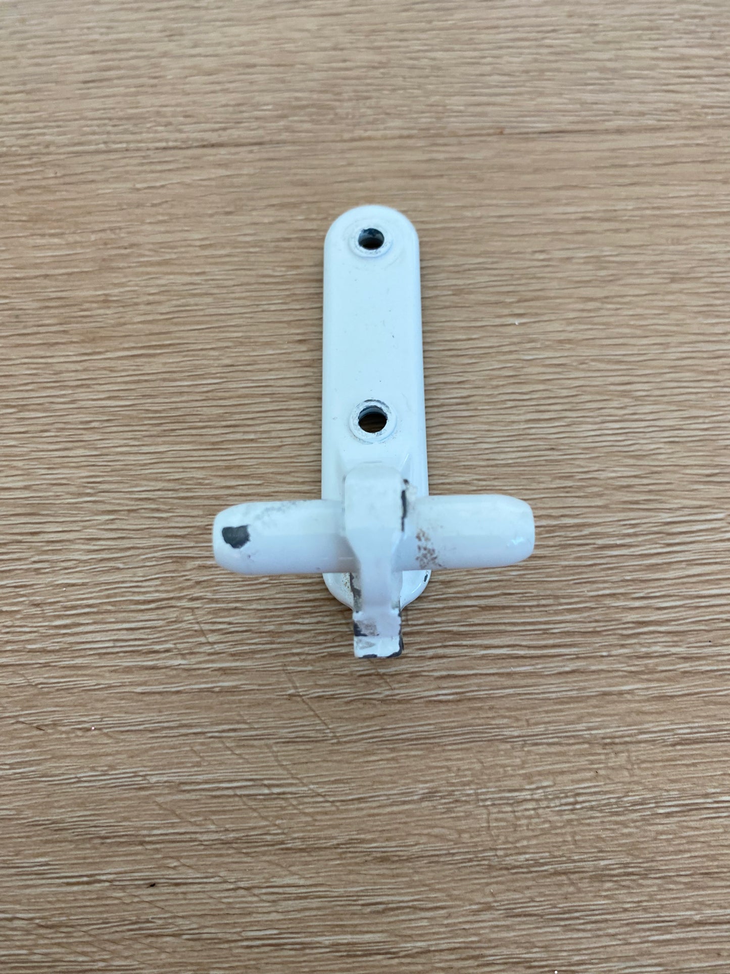 1442633 1446318 1447178 1449843 1449939  1458386 1461502 1461502K 1461504 4055484465 Electrolux Kelvinator Simpson Westinghouse fridge freezer grey white centre middle hinge