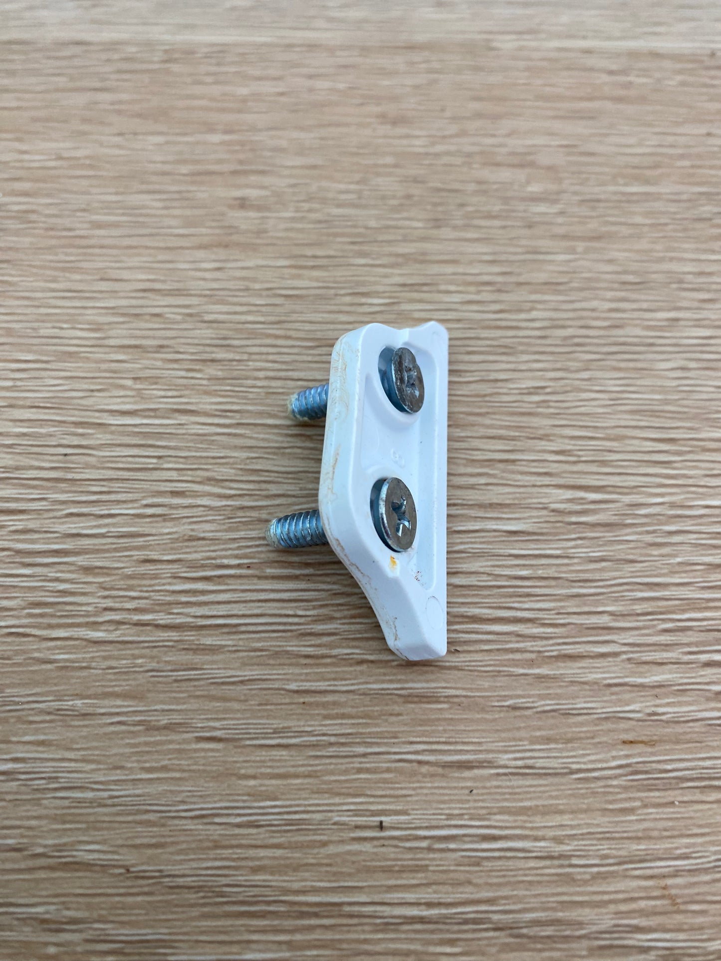 1427662 Electrolux Kelvinator Simpson Westinghouse fridge freezer door stop