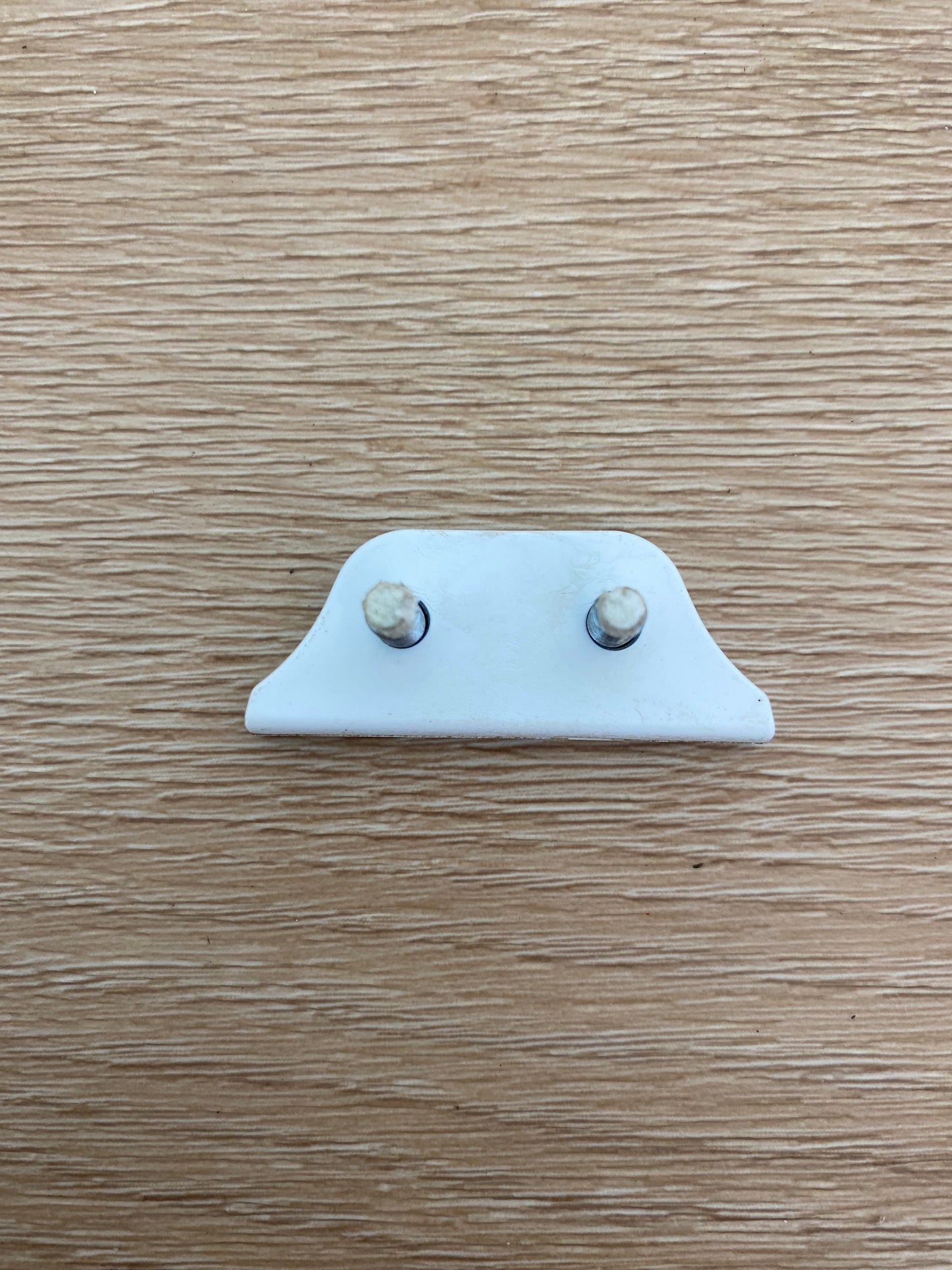 1427662 Electrolux Kelvinator Simpson Westinghouse fridge freezer door stop