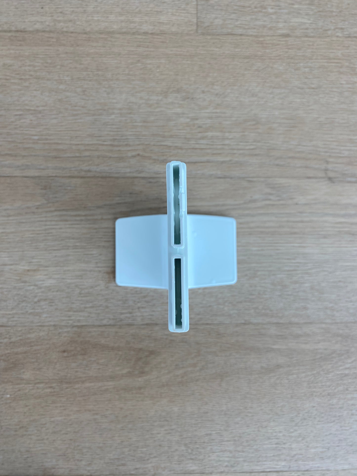 1451537 Electrolux Kelvinator Simpson Westinghouse fridge centre support leg FITS WTE5200 WTM5200 WTM5204