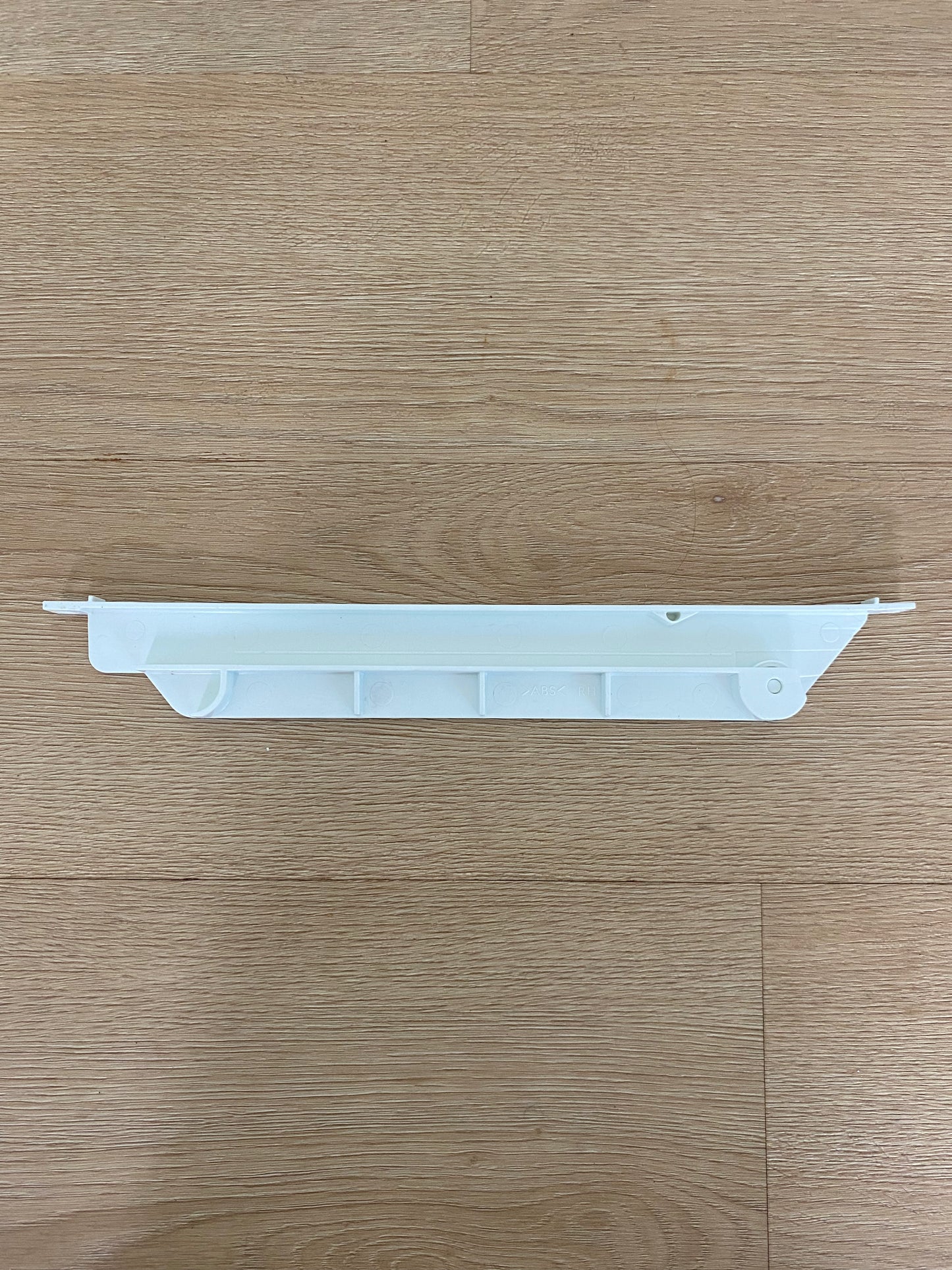 1441891 1453079 1442228 Electrolux Kelvinator Simpson Westinghouse deep deli drawer runner RHS right hand side