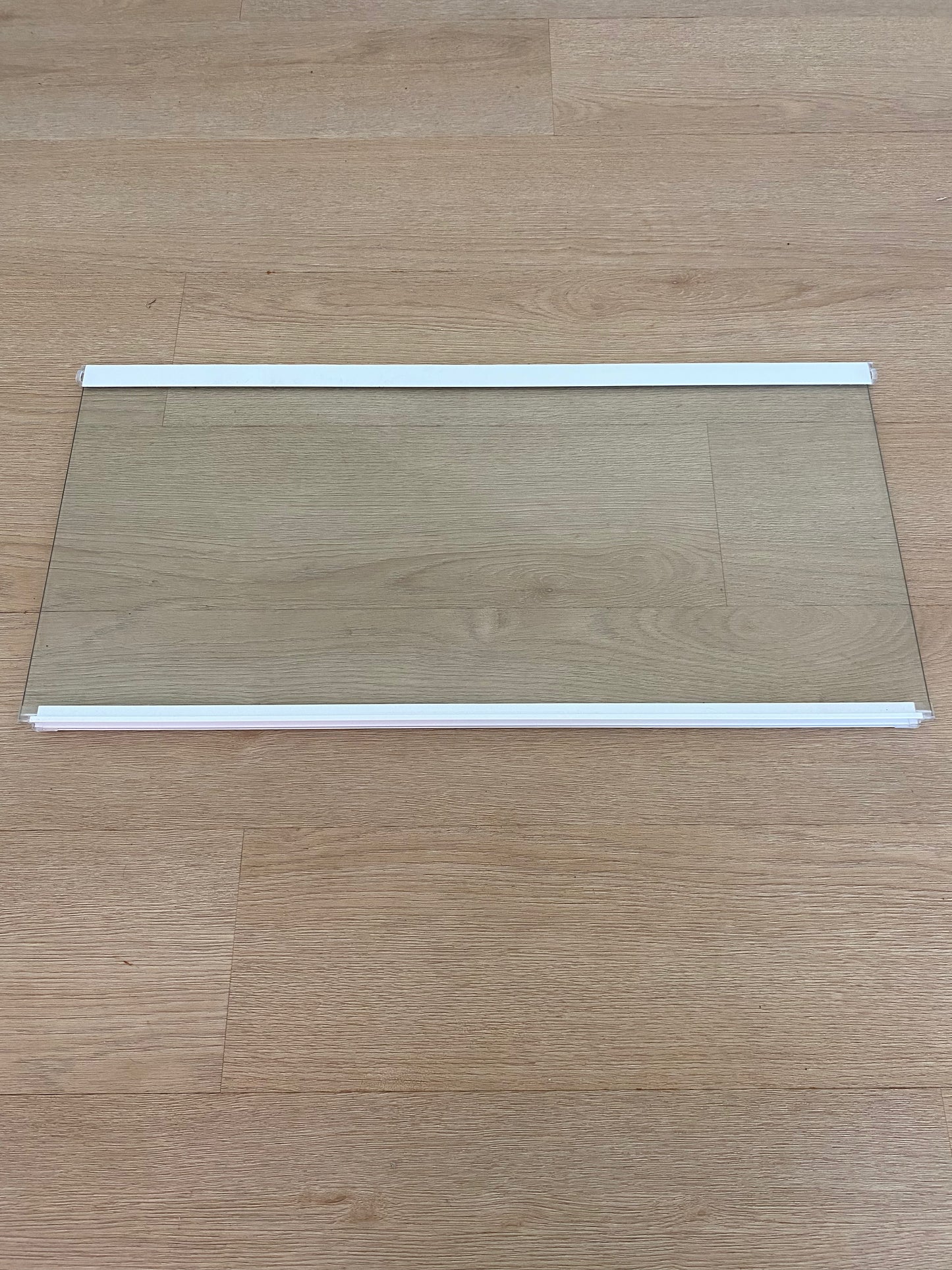 836667 836667P Fisher & Paykel fridge WHITE TRIM glass shelf FITS 790mm CABINETS E521T E522B
