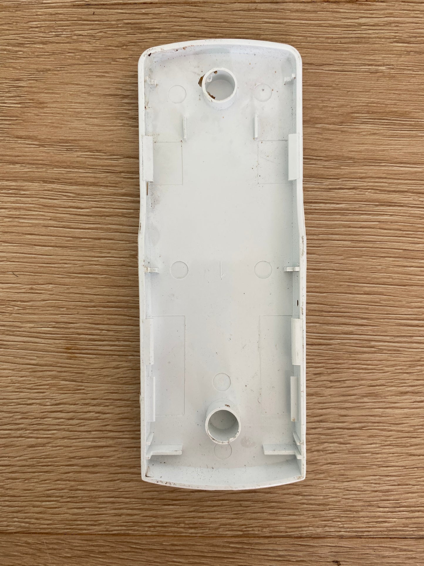 880490 Fisher & Paykel fridge freezer white top upper plastic hinge cover