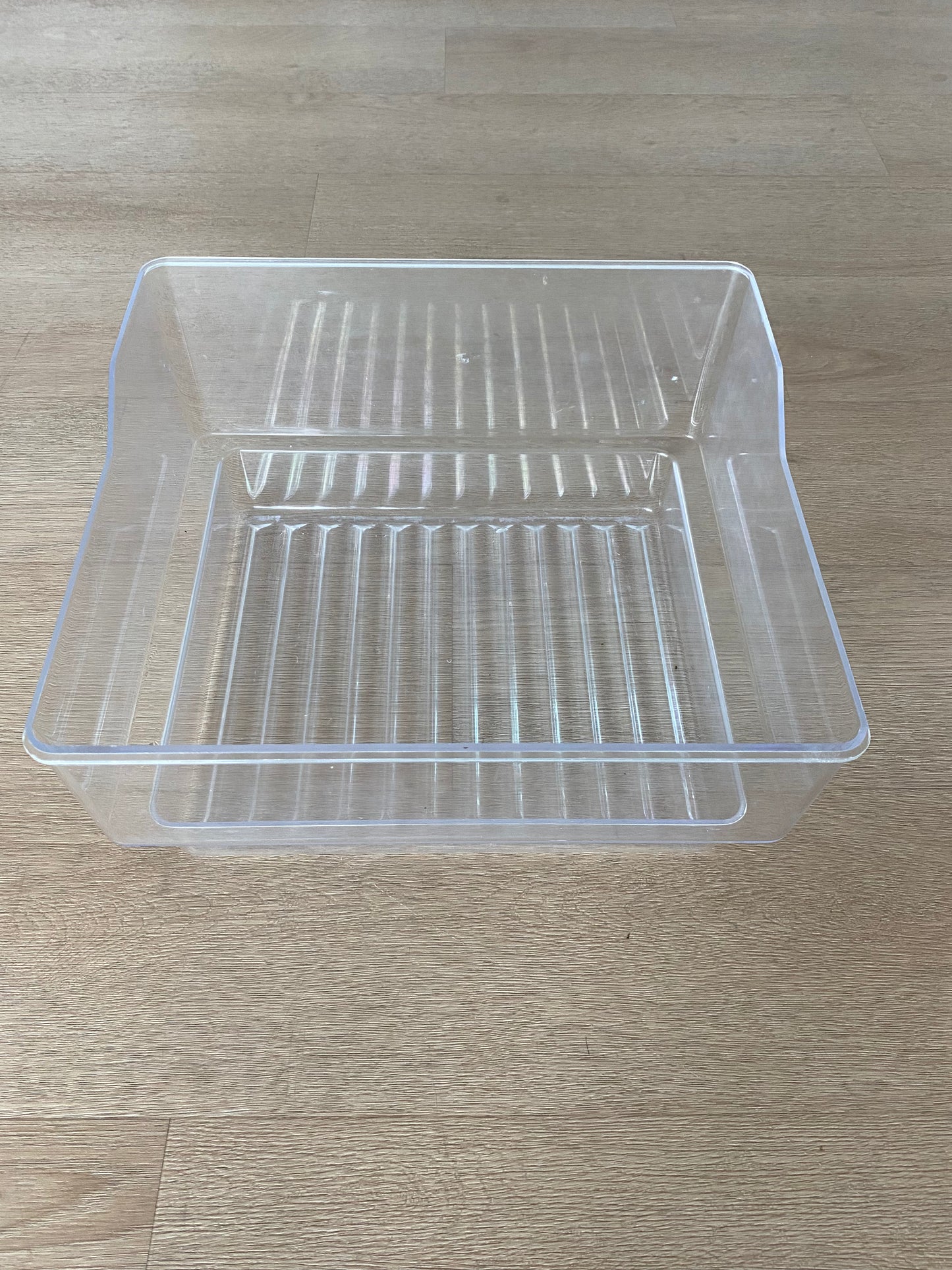 836971 Fisher & Paykel fridge freezer upper top crisper bin vegetable drawer storage container medium 900 FITS RF540 RF610