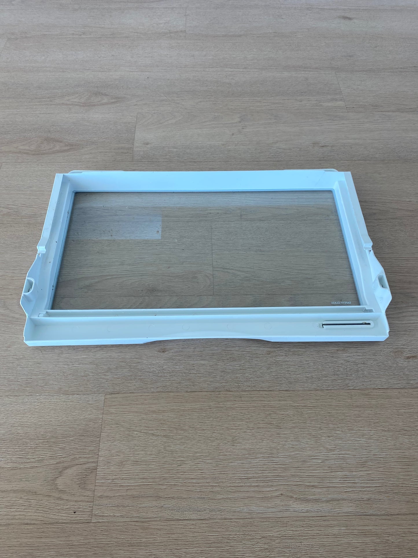 1448304 Electrolux Kelvinator Simpson Westinghouse fridge crisper cover glass shelf assembly
