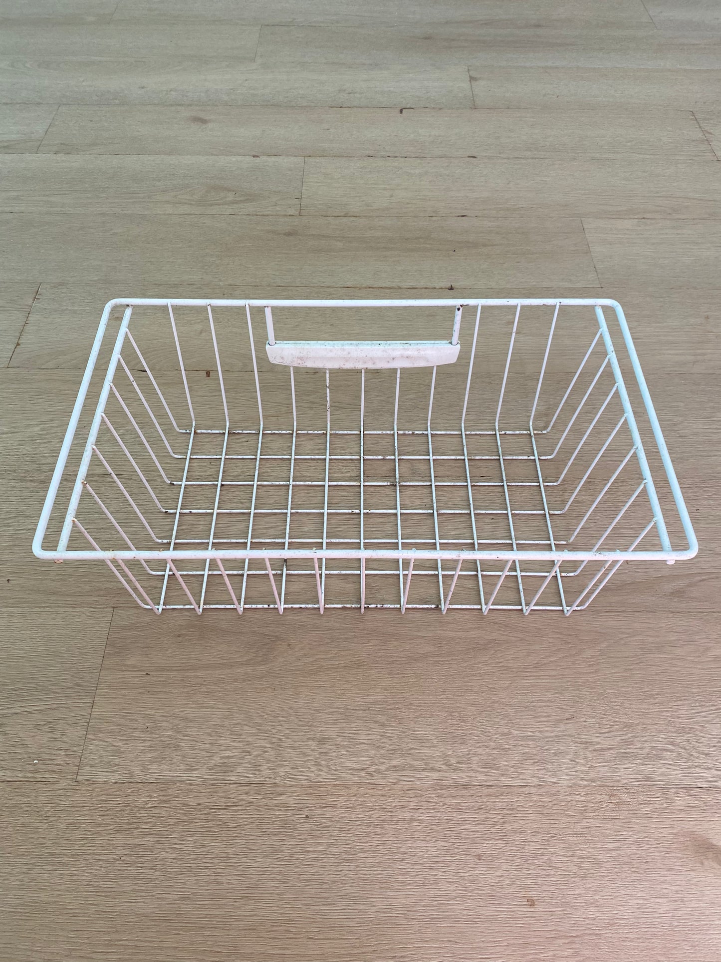 1444031 Electrolux Kelvinator Simpson Westinghouse fridge freezer lower bottom small basket drawer