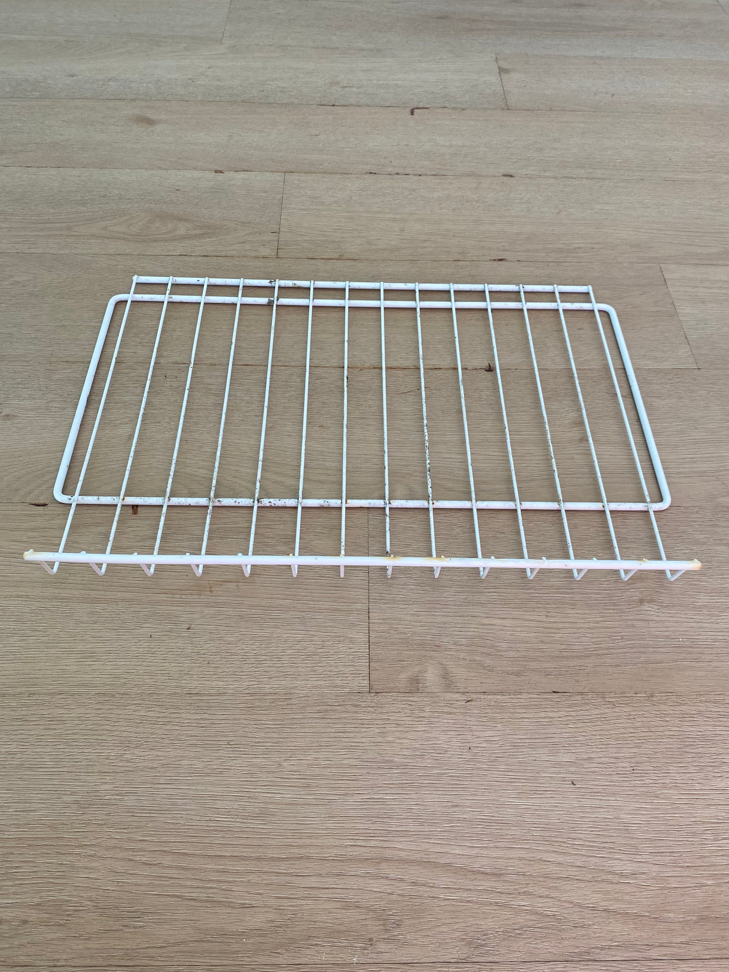 1444025 Electrolux Kelvinator Simpson Westinghouse fridge freezer top upper plasticised wire shelf