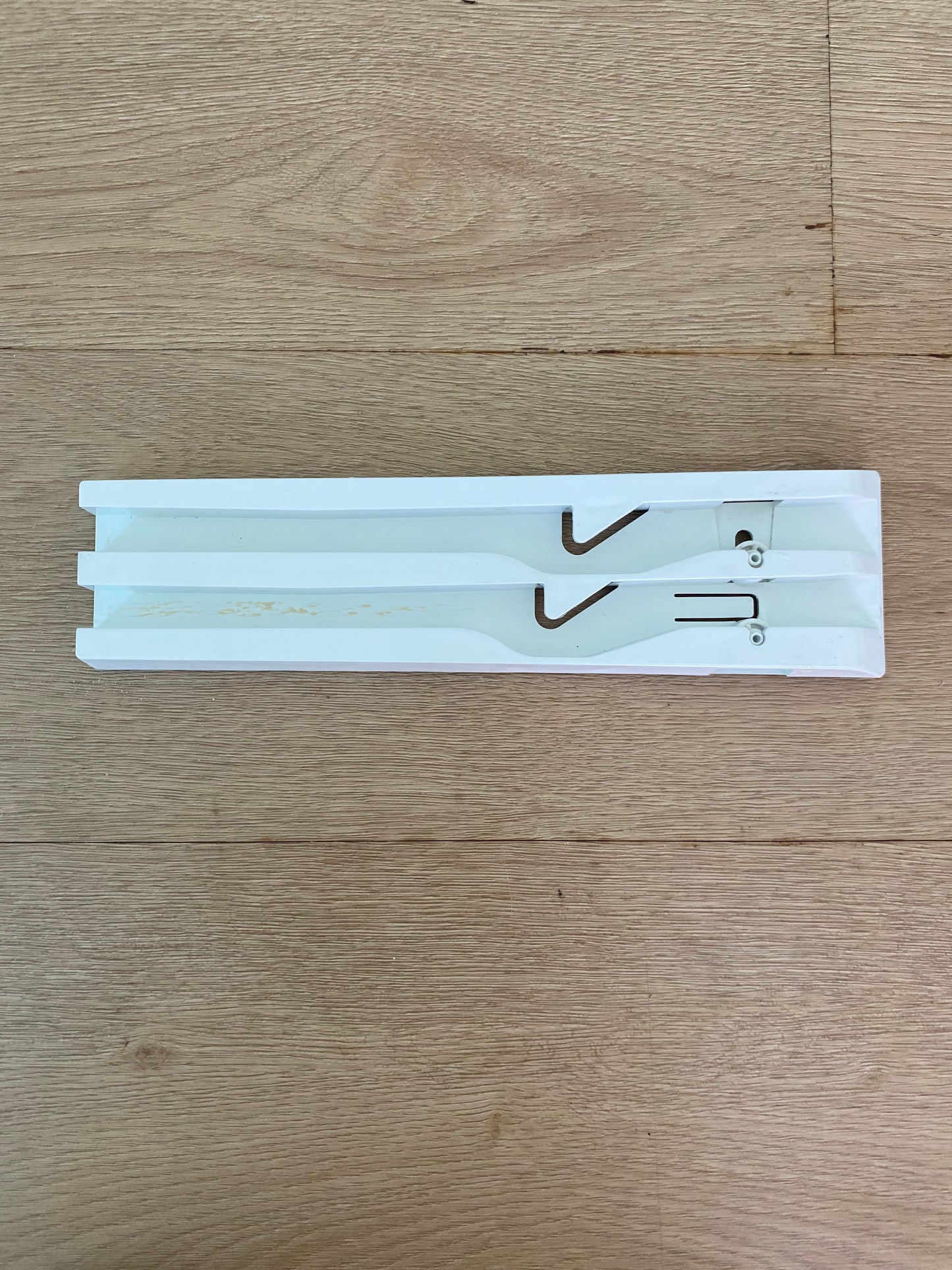 1443818 Electrolux Kelvinator Simpson Westinghouse fridge freezer RH RHS right hand side double runner assembly assy