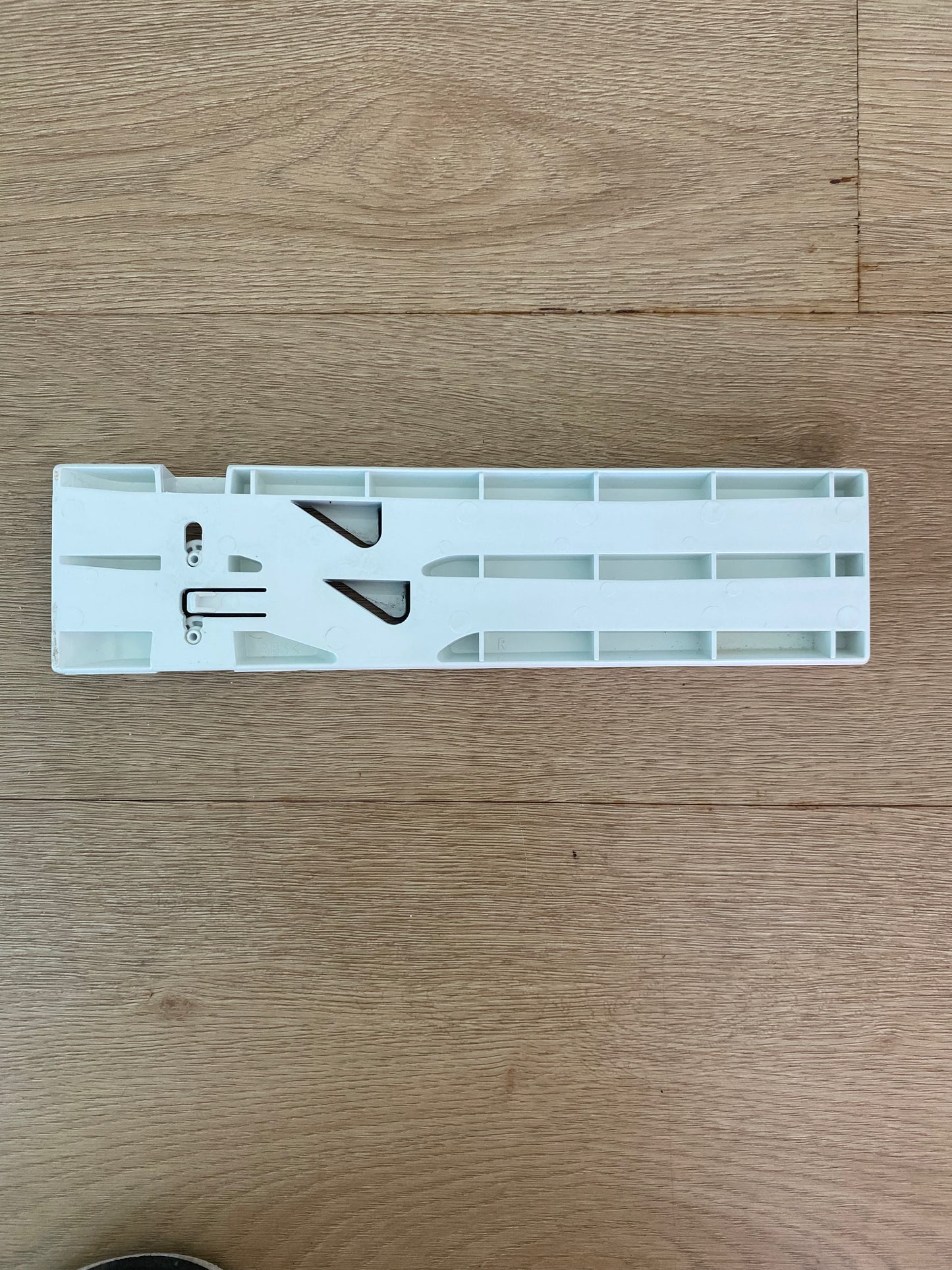 1443818 Electrolux Kelvinator Simpson Westinghouse fridge freezer RH RHS right hand side double runner assembly assy