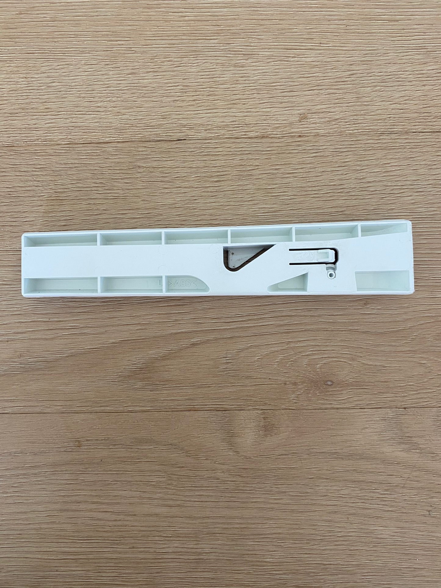 1443825 Electrolux Kelvinator Simpson Westinghouse fridge freezer LH LHS left hand side single runner assembly assy