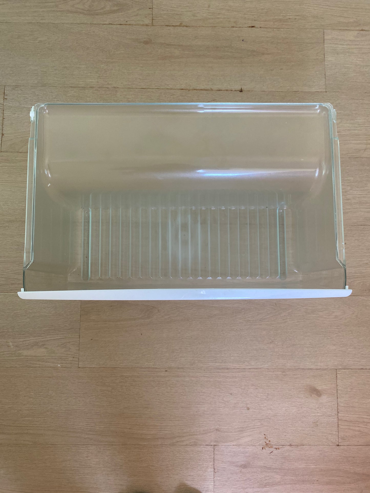 1441851 Westinghouse top mount fridge crisper