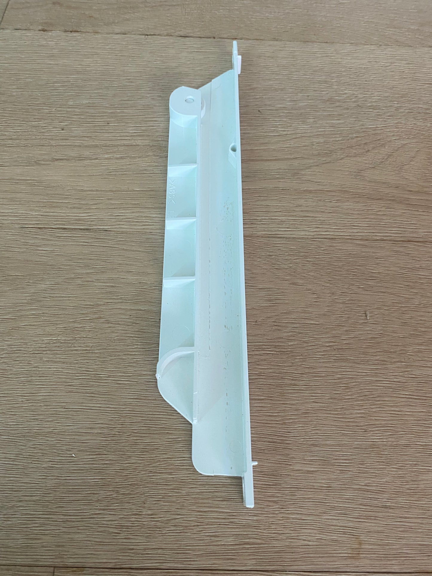 1444595 1453078 Electrolux Kelvinator Simpson Westinghouse fridge shallow deli runner LHS LH left hand side