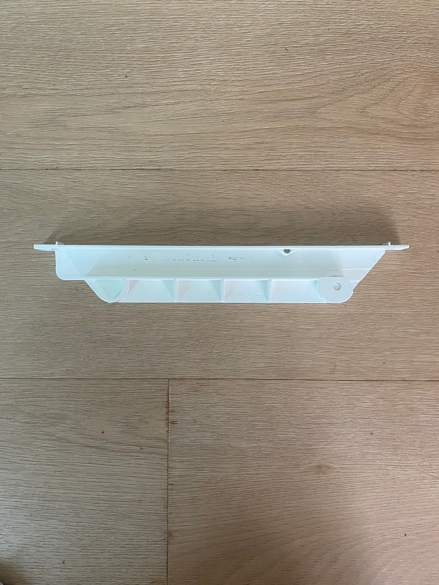 1441892 1453077 Electrolux Kelvinator Simpson Westinghouse fridge shallow deli runner RHS RH right hand side