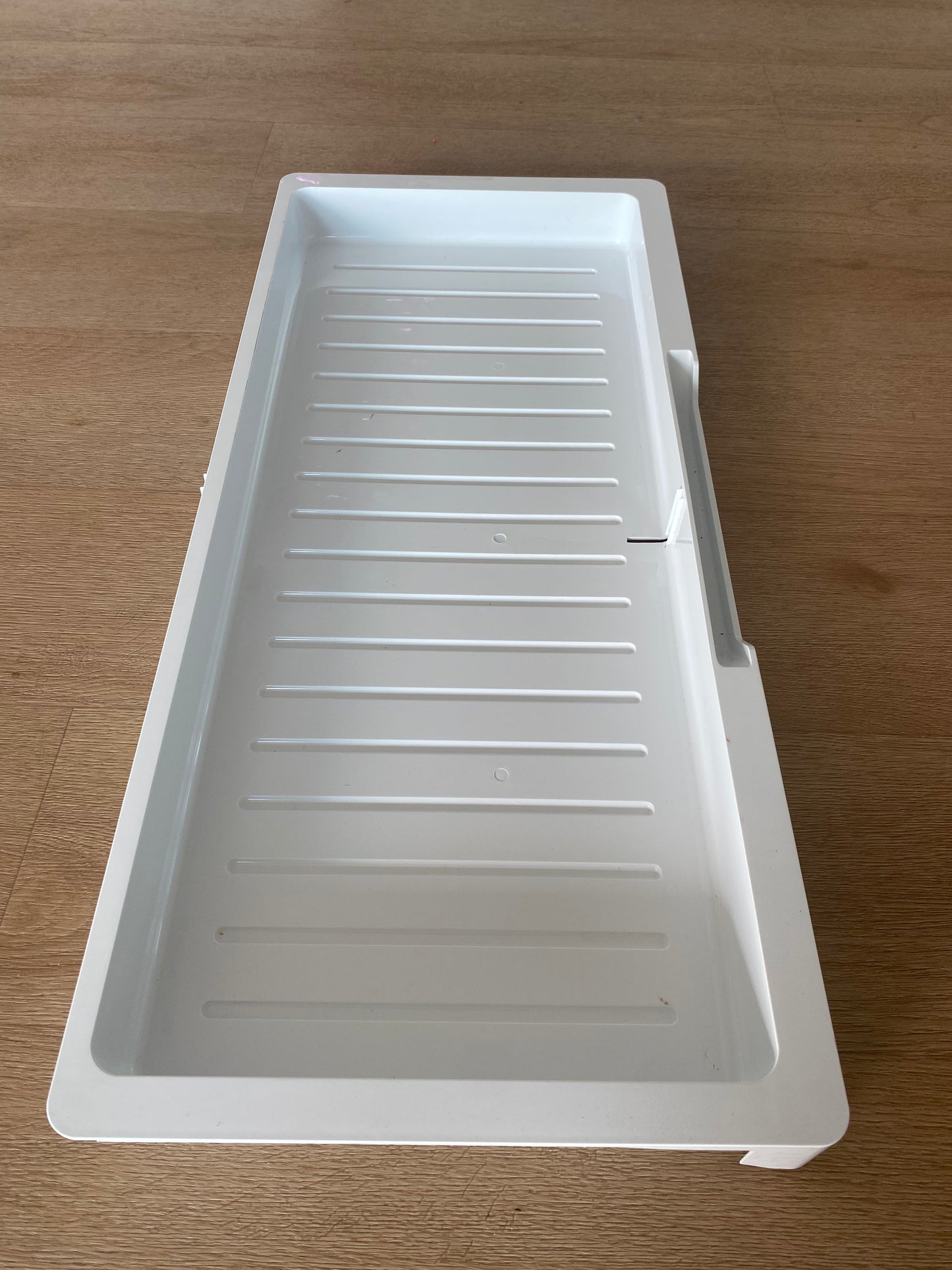 836973 Fisher & Paykel French door fridge freezer sliding tray 900 FITS RF610A
