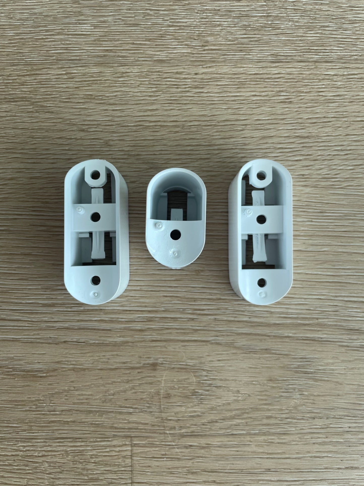 890133378 4055893038 Westinghouse fridge freezer white door handle pedestal mount bracket attachment set WSE6200WA WSE6900WA