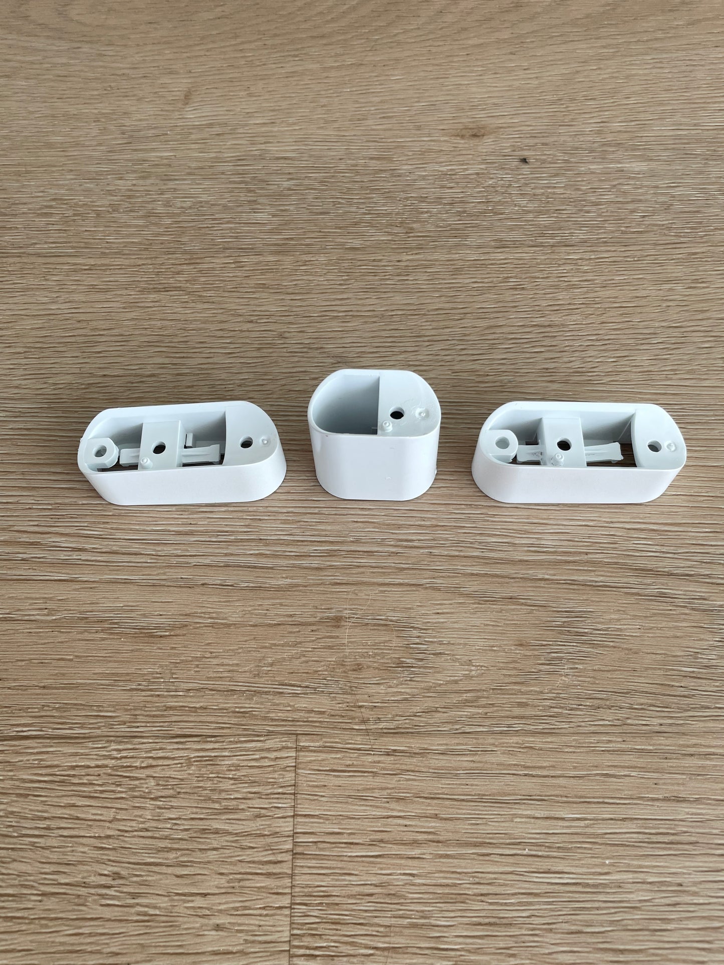 890133378 4055893038 Westinghouse fridge freezer white door handle pedestal mount bracket attachment set WSE6200WA WSE6900WA