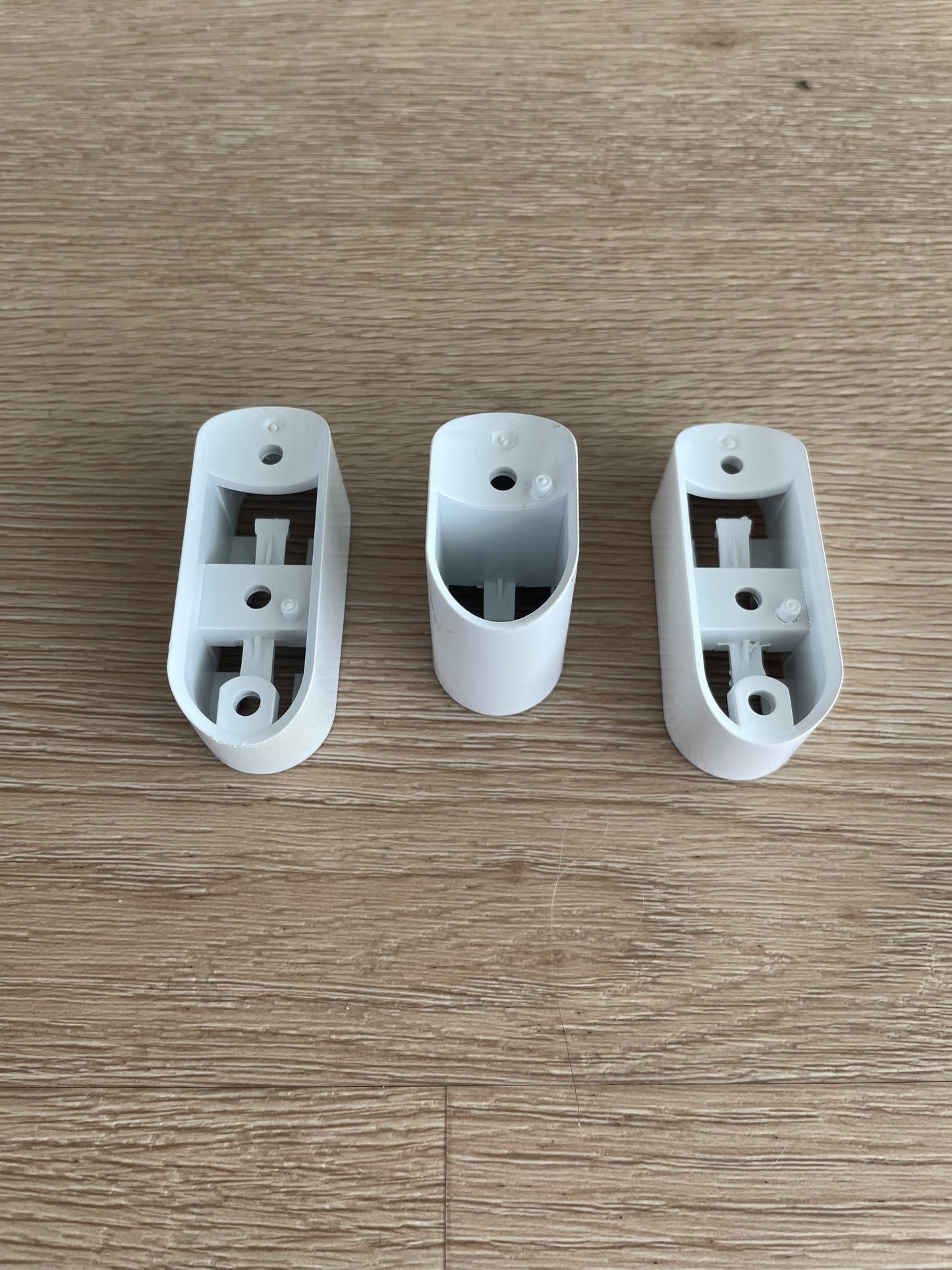 890133378 4055893038 Westinghouse fridge freezer white door handle pedestal mount bracket attachment set WSE6200WA WSE6900WA