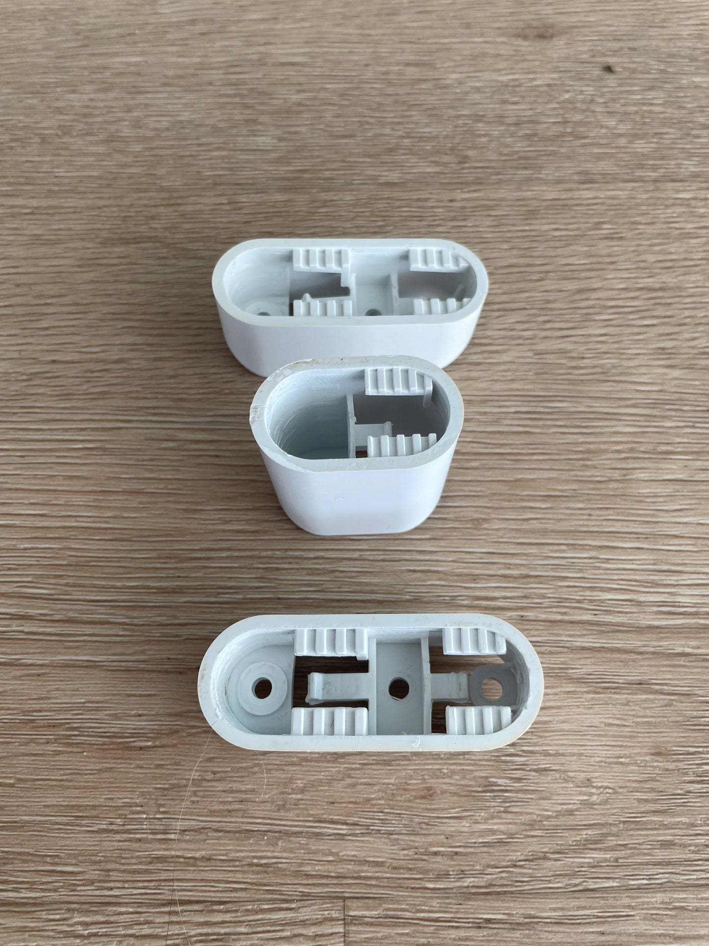 890133378 4055893038 Westinghouse fridge freezer white door handle pedestal mount bracket attachment set WSE6200WA WSE6900WA